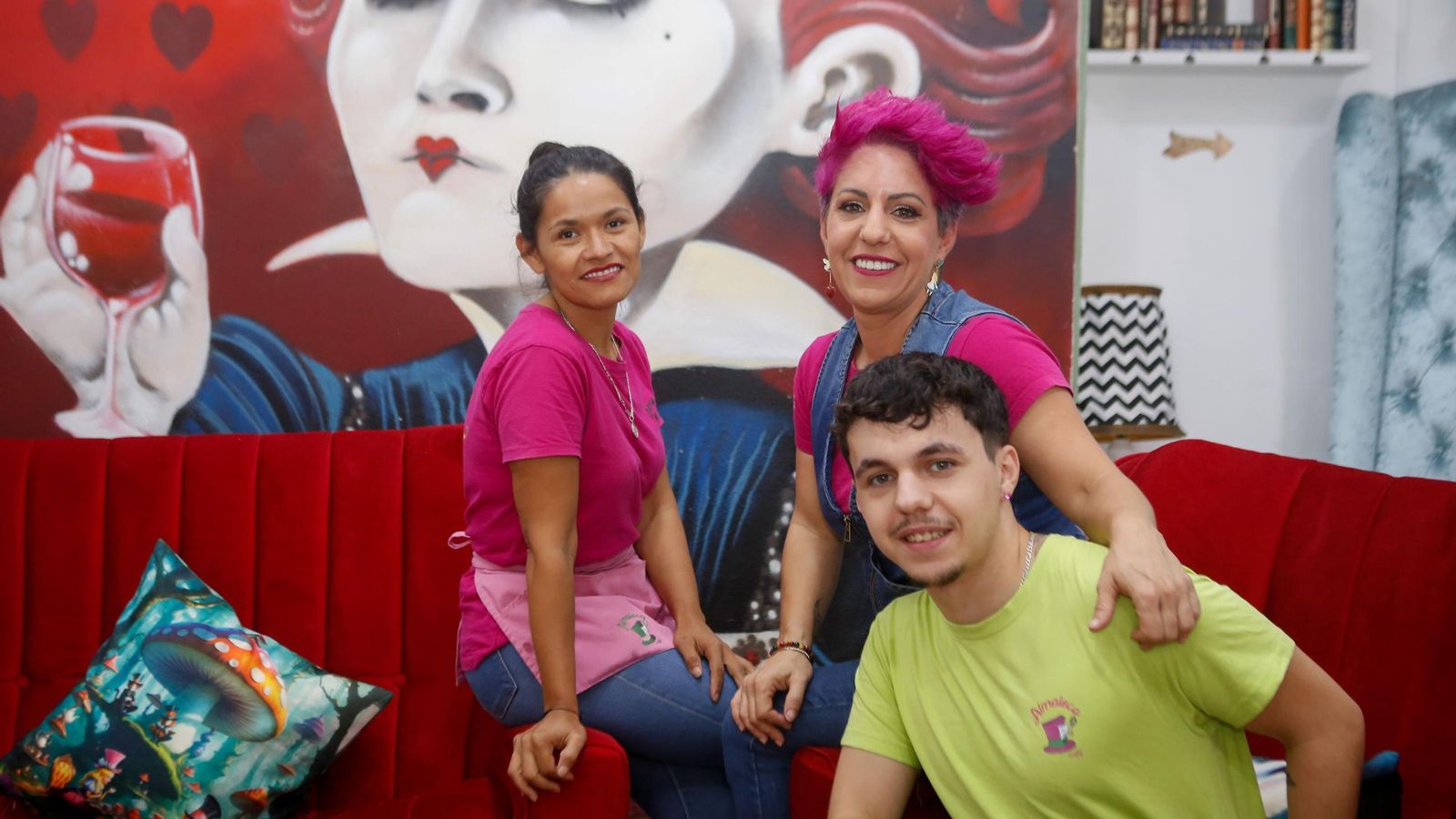 Equipo de Almaloca Café: María, Desiré y Brian Equipo de Almaloca Café: María, Desiré y Brian