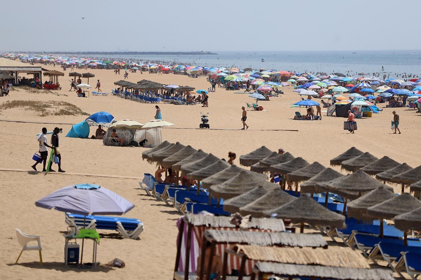Playa de Punta Umbría este domingo de agosto.