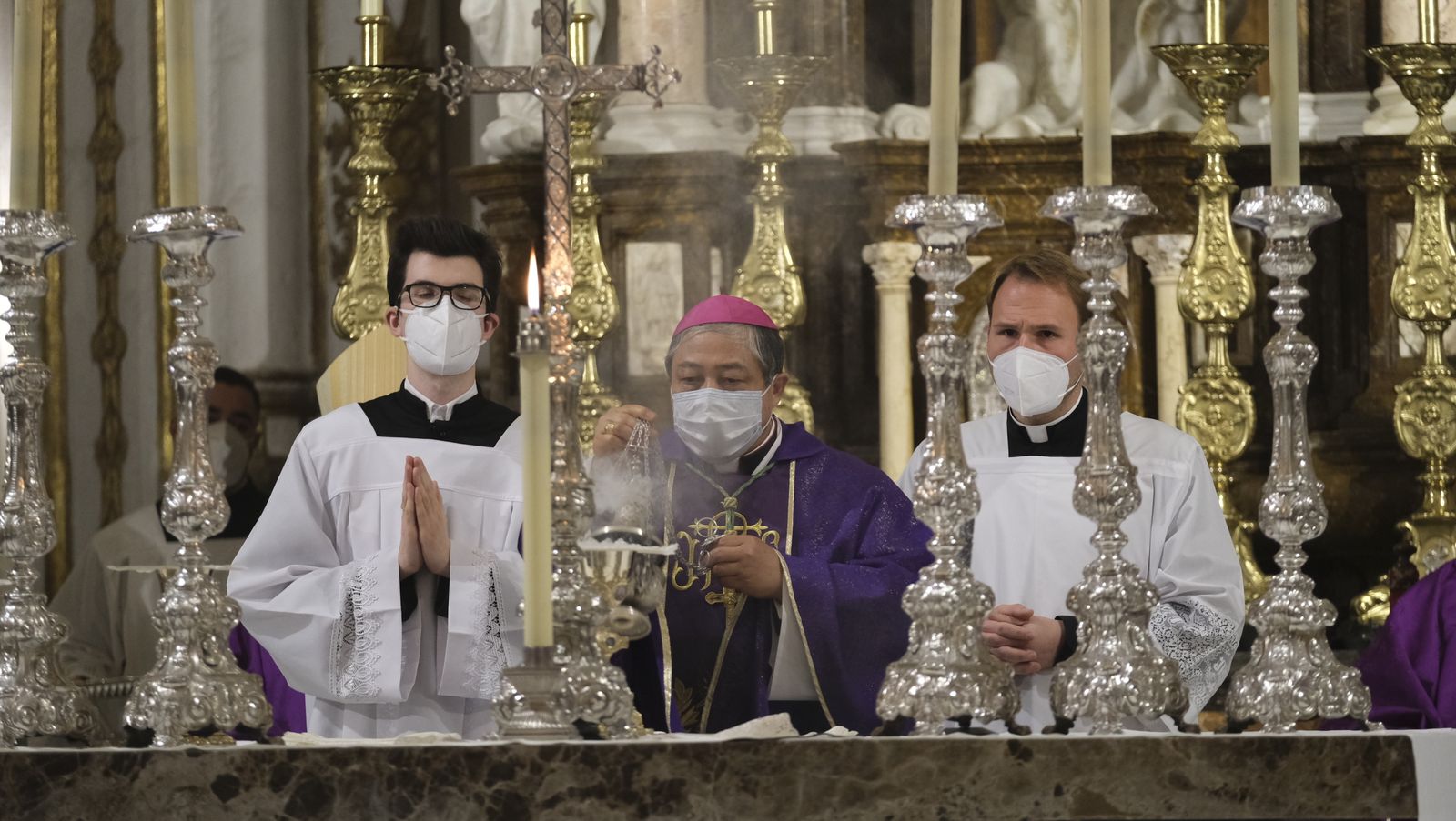 Fotogalería segundo día de triduo a San José. Catedral de Almería.