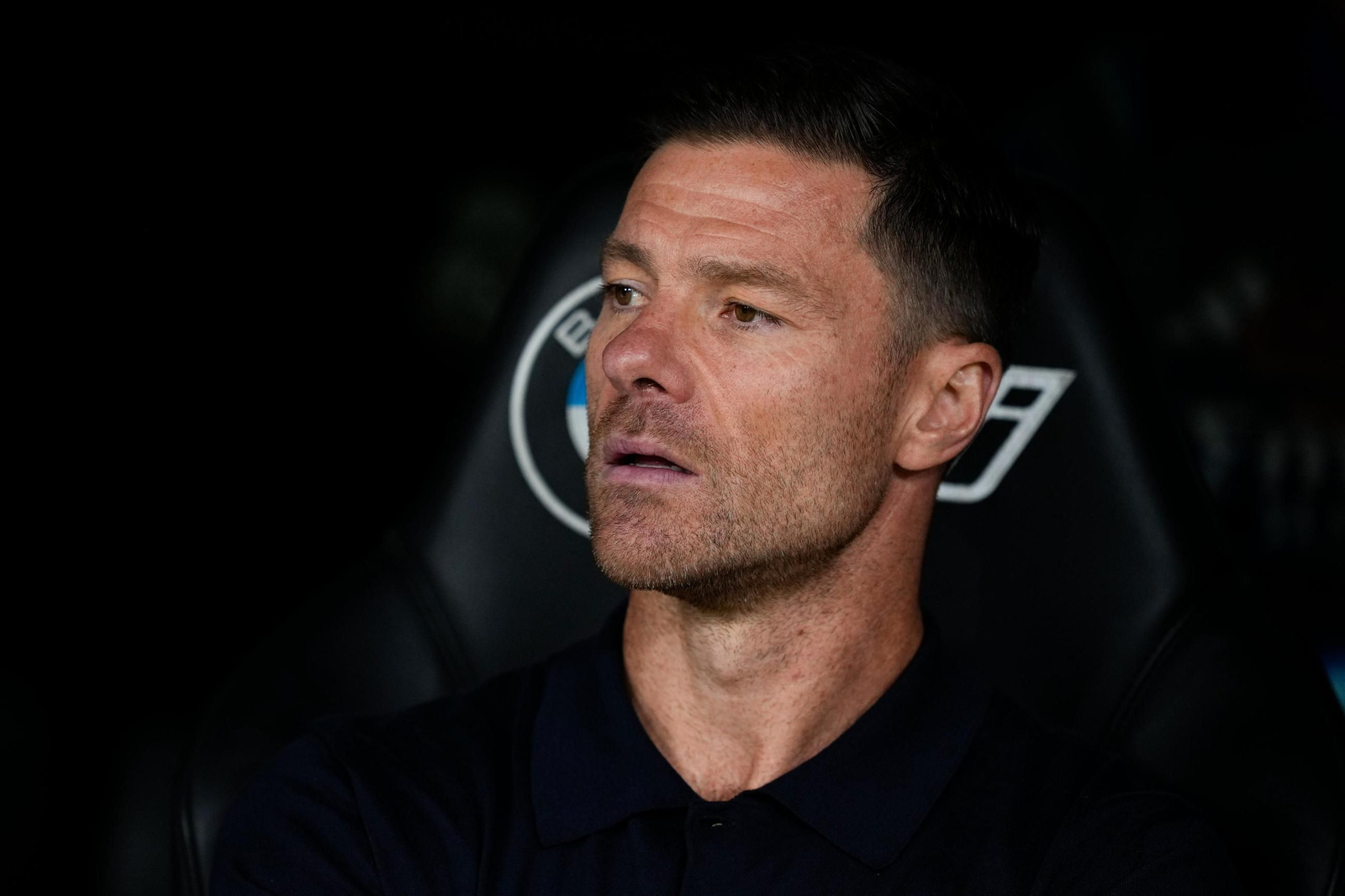 EuropaPress_6970590_Xabi_Alonso_head_coach_of_Real_Madrid_looks_on_d.jpg