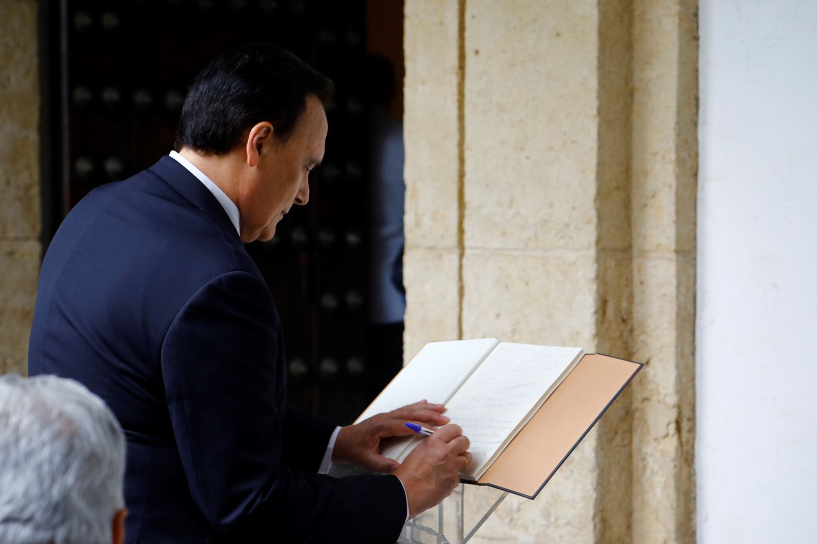 La capilla ardiente de Antonio Gala en su fundación en Córdoba, en imágenes