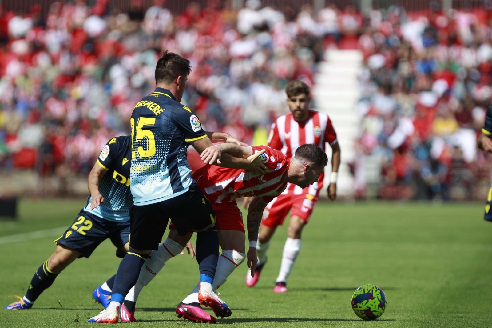 Imágenes del partido de la Liga Santander U.D. Almería-Cádiz C.F.