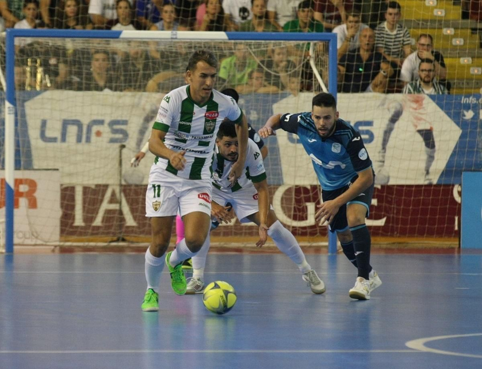 Koseky sale al contragolpe en el duelo ante el Movistar Inter.