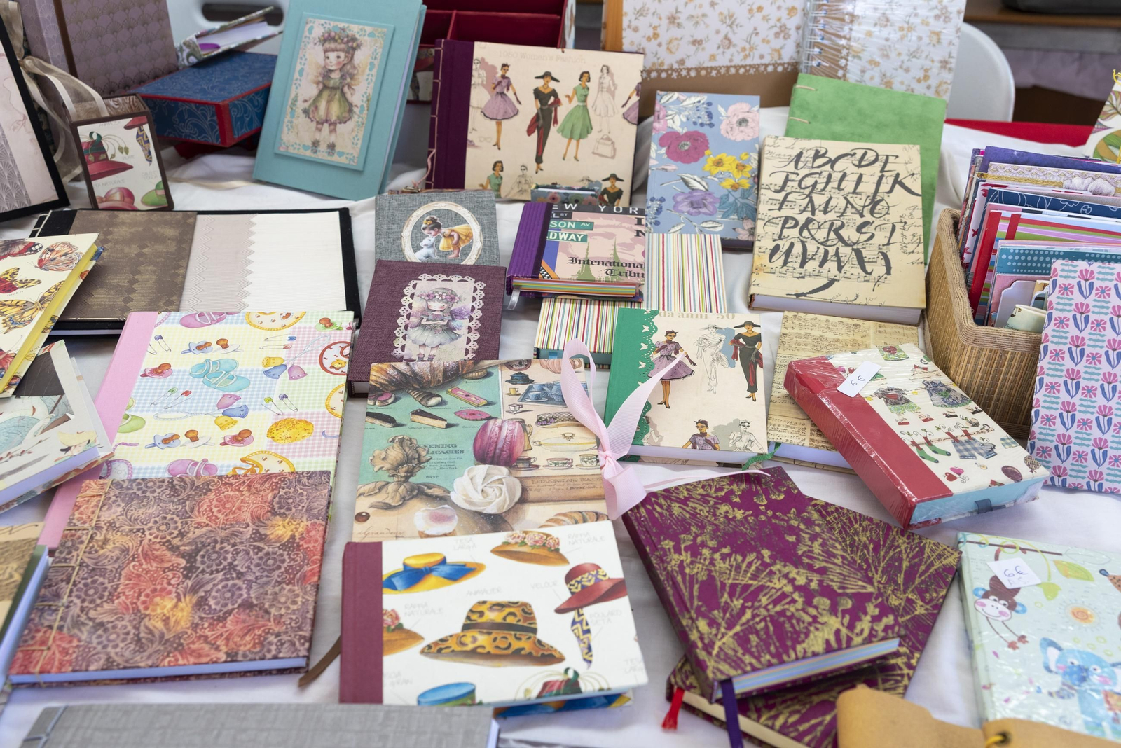 Fotos de las actuaciones y exposición de la Feria del Arte de San Roque 2025