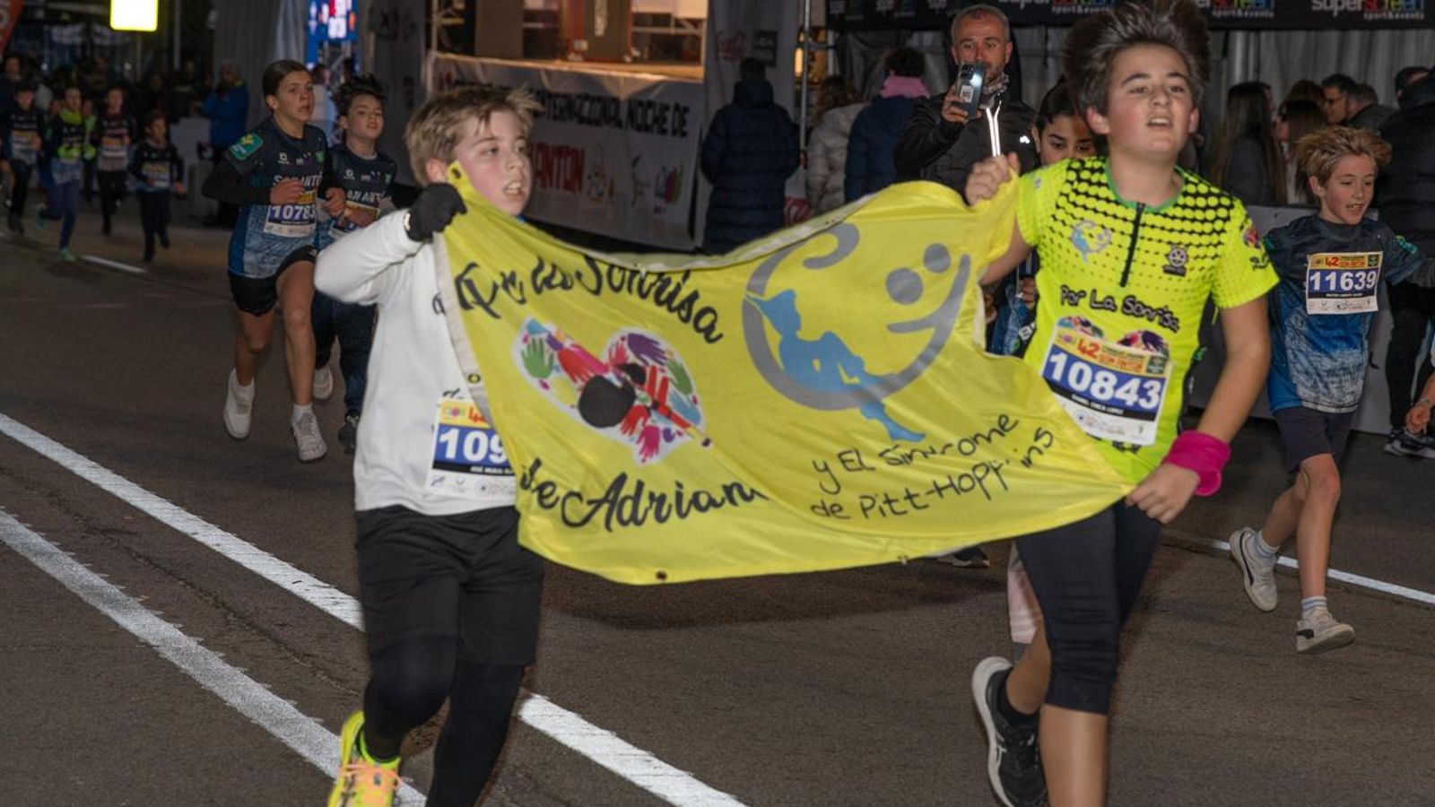 En imágenes: más de 1700 participantes en la Carrera Infantil de San Antón