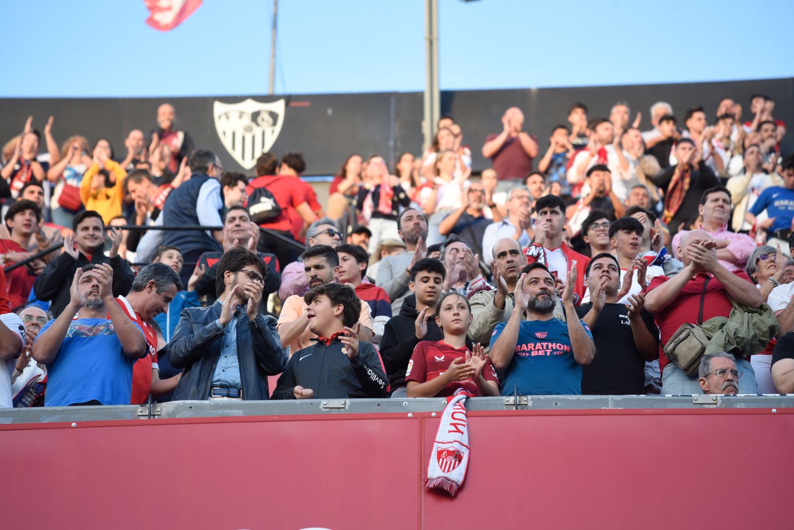 Búscate en el Sevilla FC - Granada CF