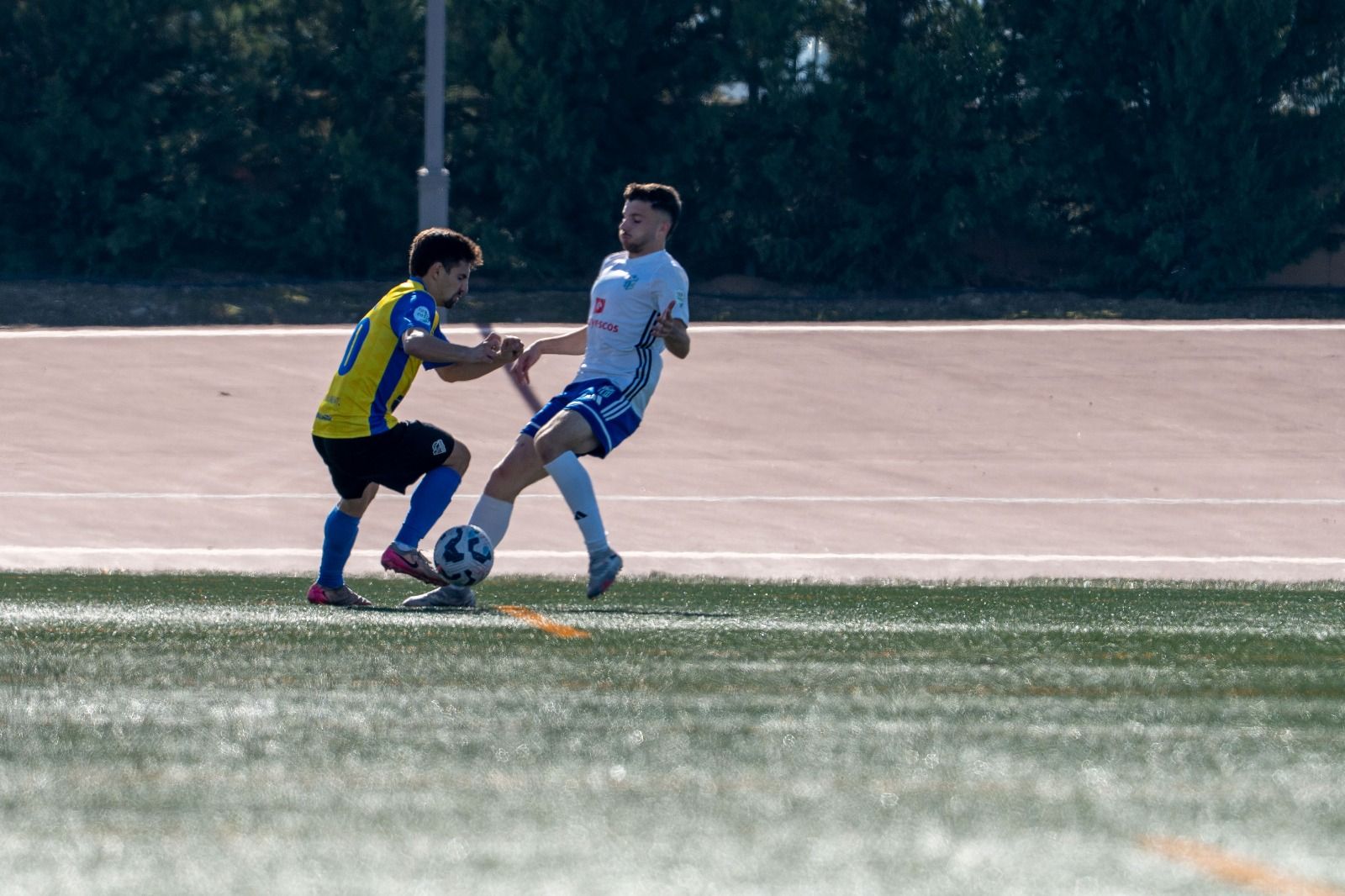 Un jugador del Santa Fe en acción.