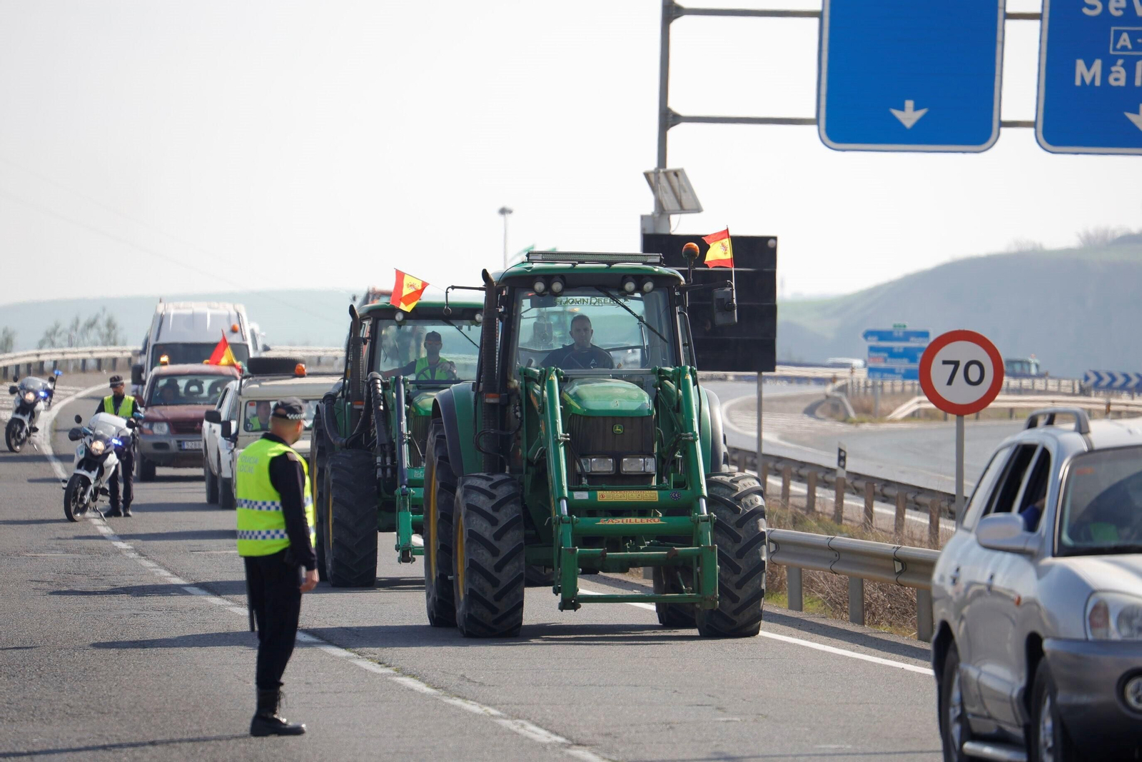 La protesta de los agricultores de Córdoba, en imágenes