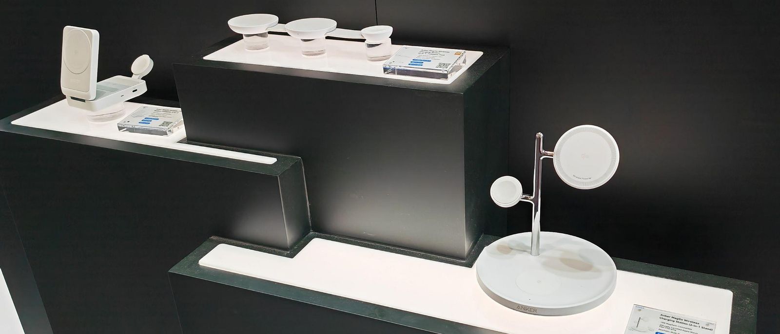 Dispositivos Anker MagGo, en el expositor de IFA 2024