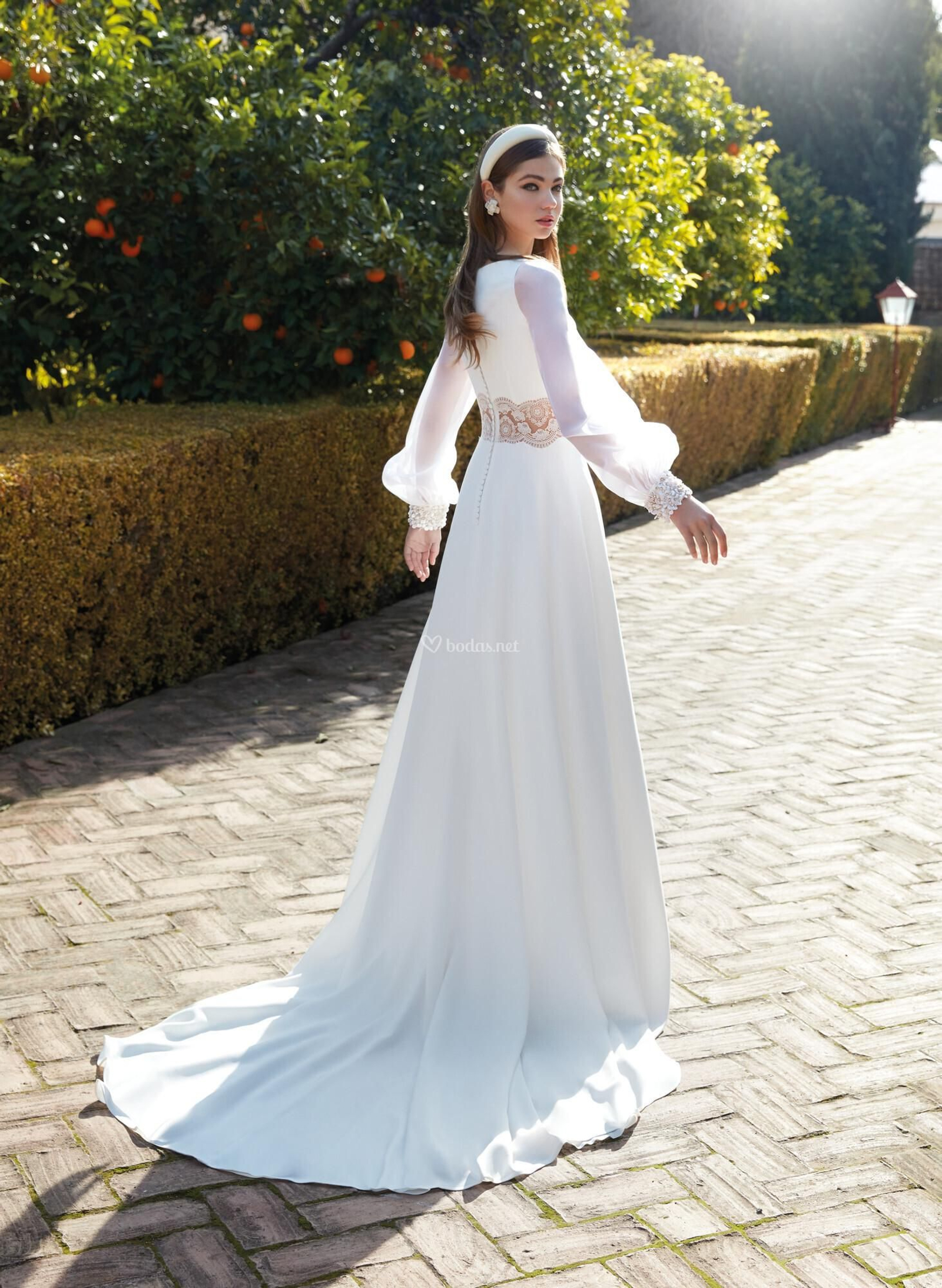 Los vestidos de novia se vuelven más minimalistas en 2021. Los vestidos de novia se vuelven más minimalistas en 2021.