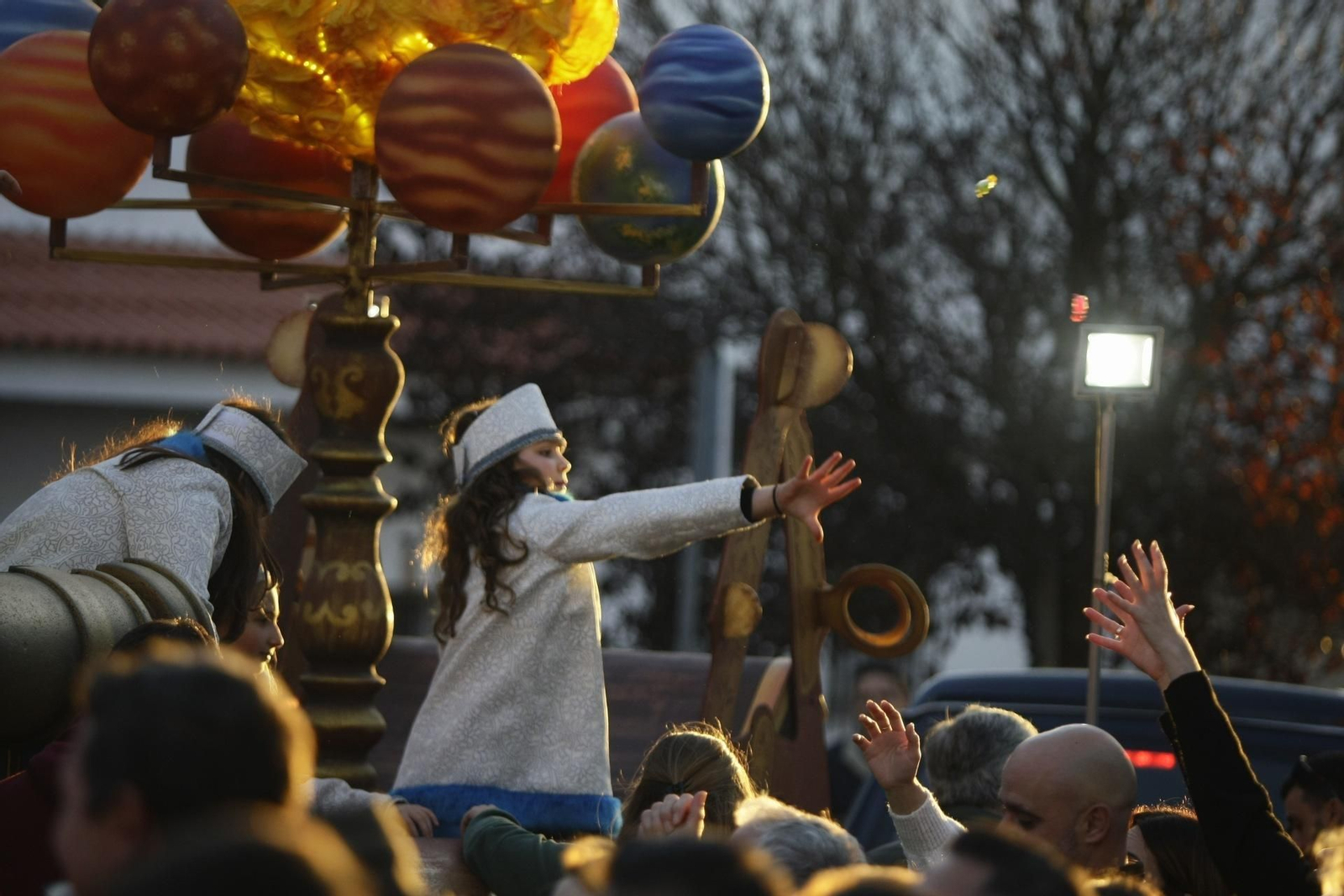 La cabalgata los Reyes Magos de Chiclana, en imágenes