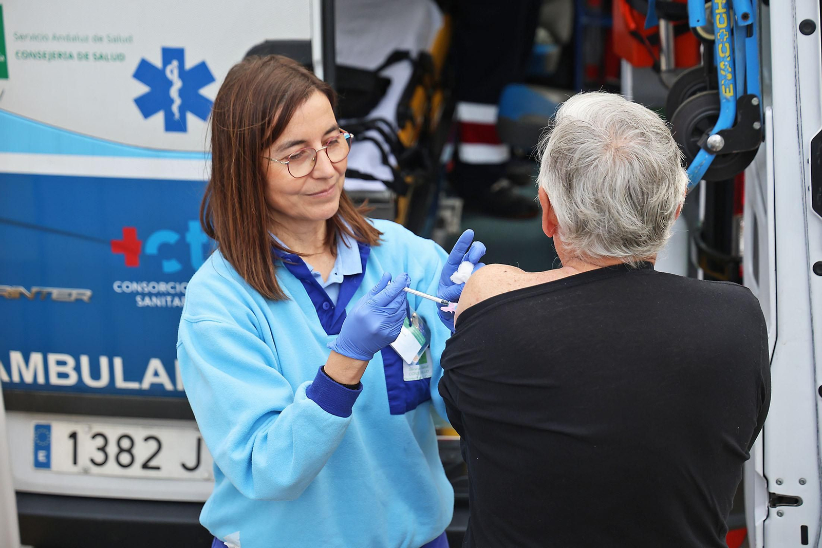 Imágenes de la jornada de vacunación sin cita frente a la gripe y el Covid-19