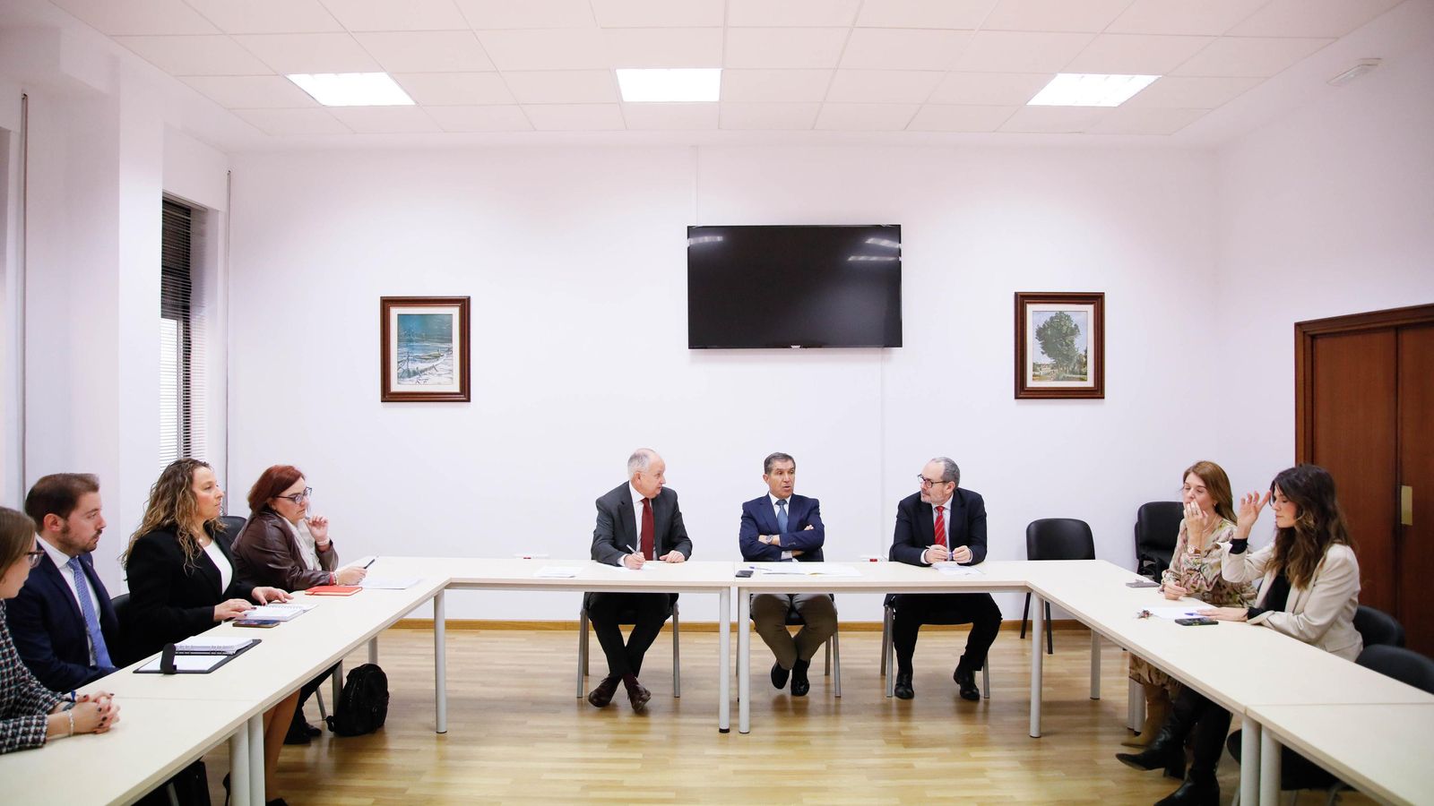 Reunión en la Audiencia Provincial de Almería.
