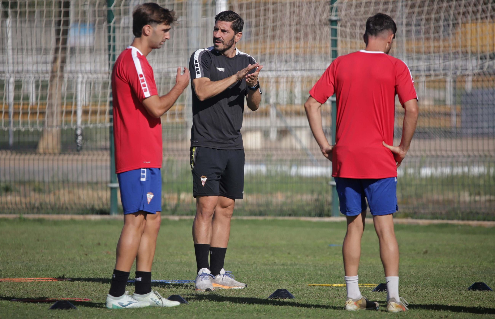 Las fotos de entrenamiento del Algeciras CF para preparar el partido ante el Europa