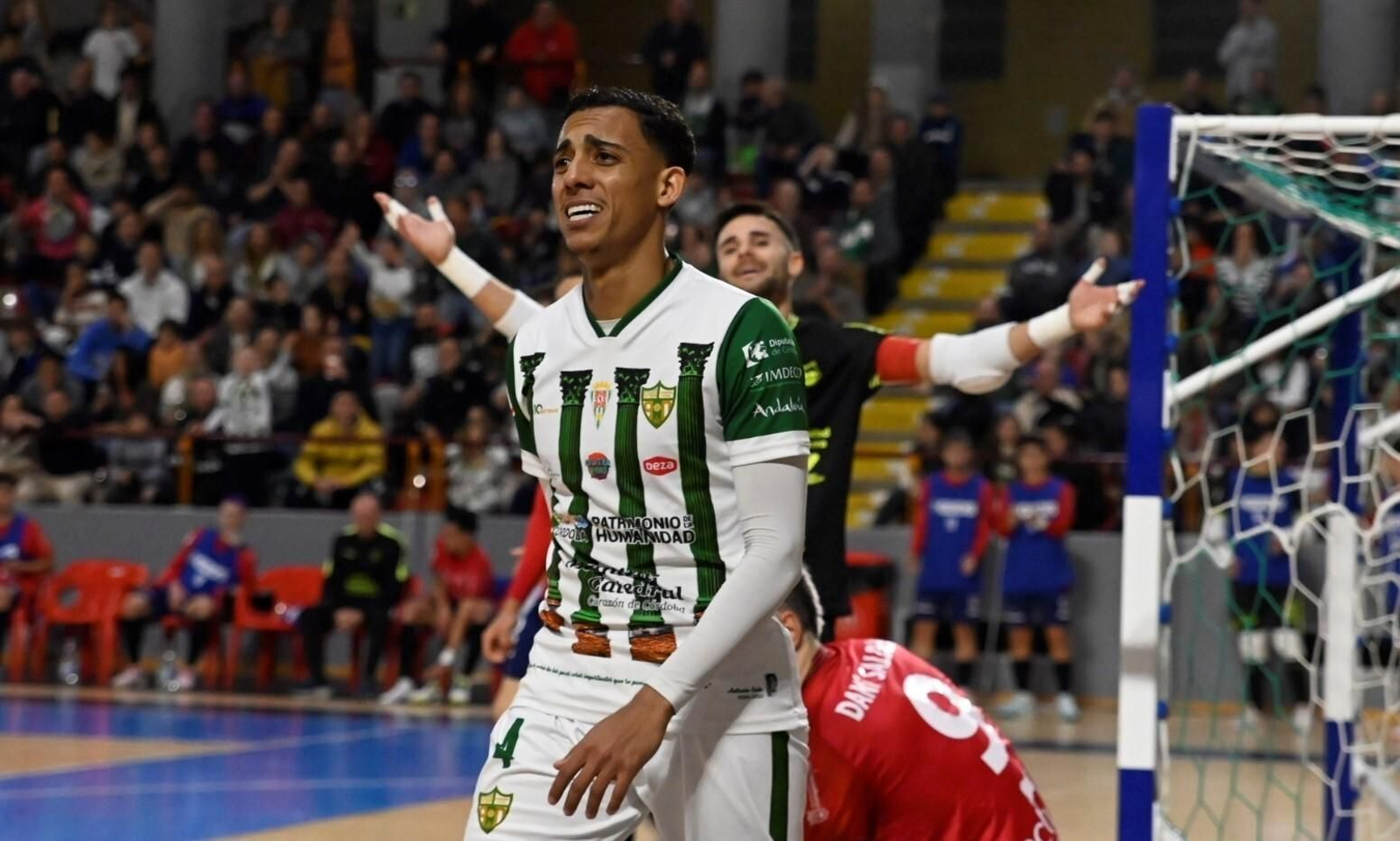 Las mejores fotos del triunfo del Córdoba Futsal ante Osasuna Magna Las mejores fotos del triunfo del Córdoba Futsal ante Osasuna Magna