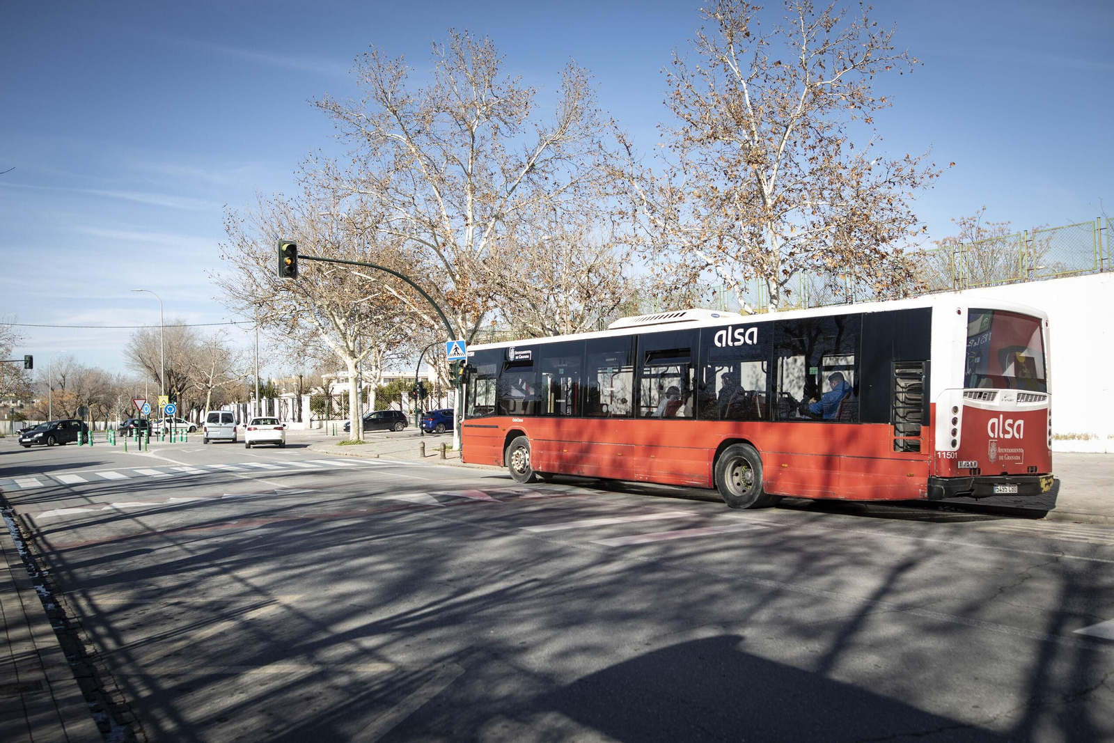 Imagen de un autobús urbano de Granada. Imagen de un autobús urbano de Granada.
