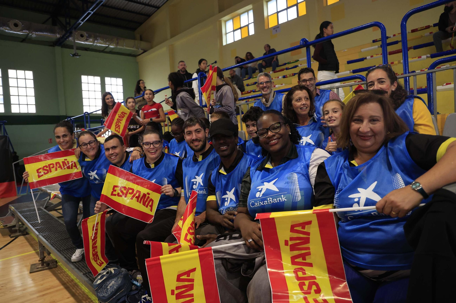Fotos del partido y ambiente en el España-Francia del Torneo Internacional de Baloncesto Femenino en La Línea