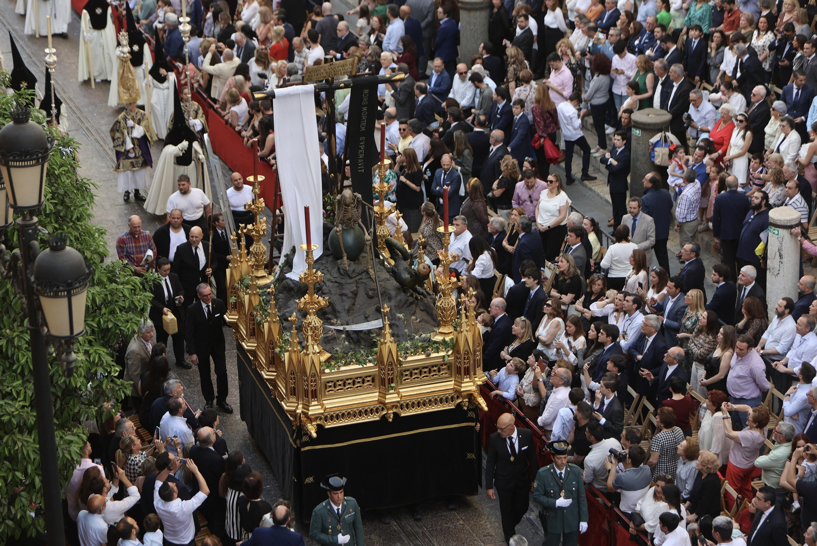 Santo Entierro Grande