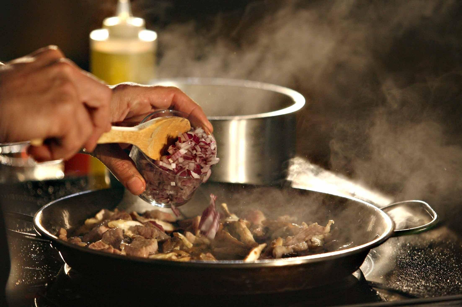 Aprende las mejores recetas navideñas con este taller en Granada