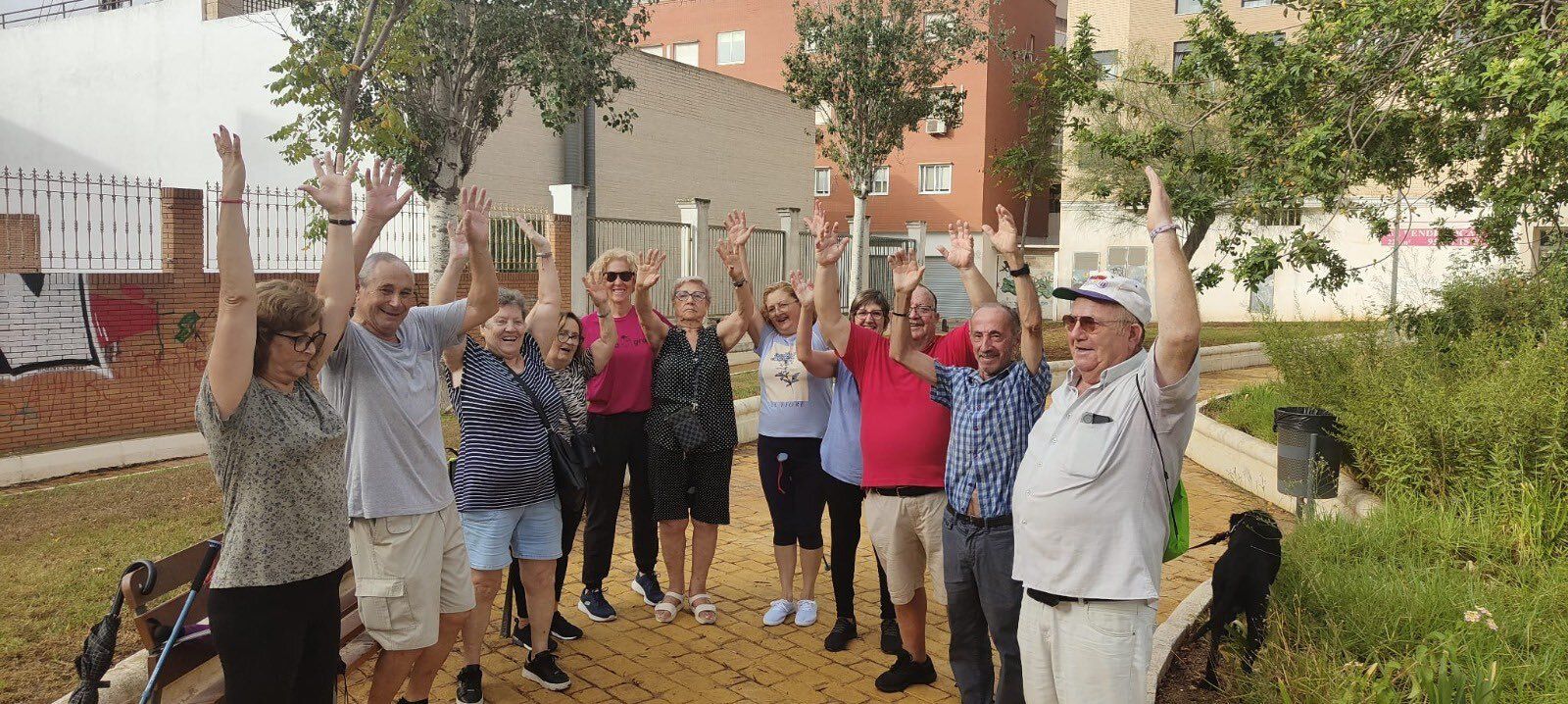 Distrito Almería imparte talleres a mayores de 65 años para evitar caídas y saber actuar si ocurren