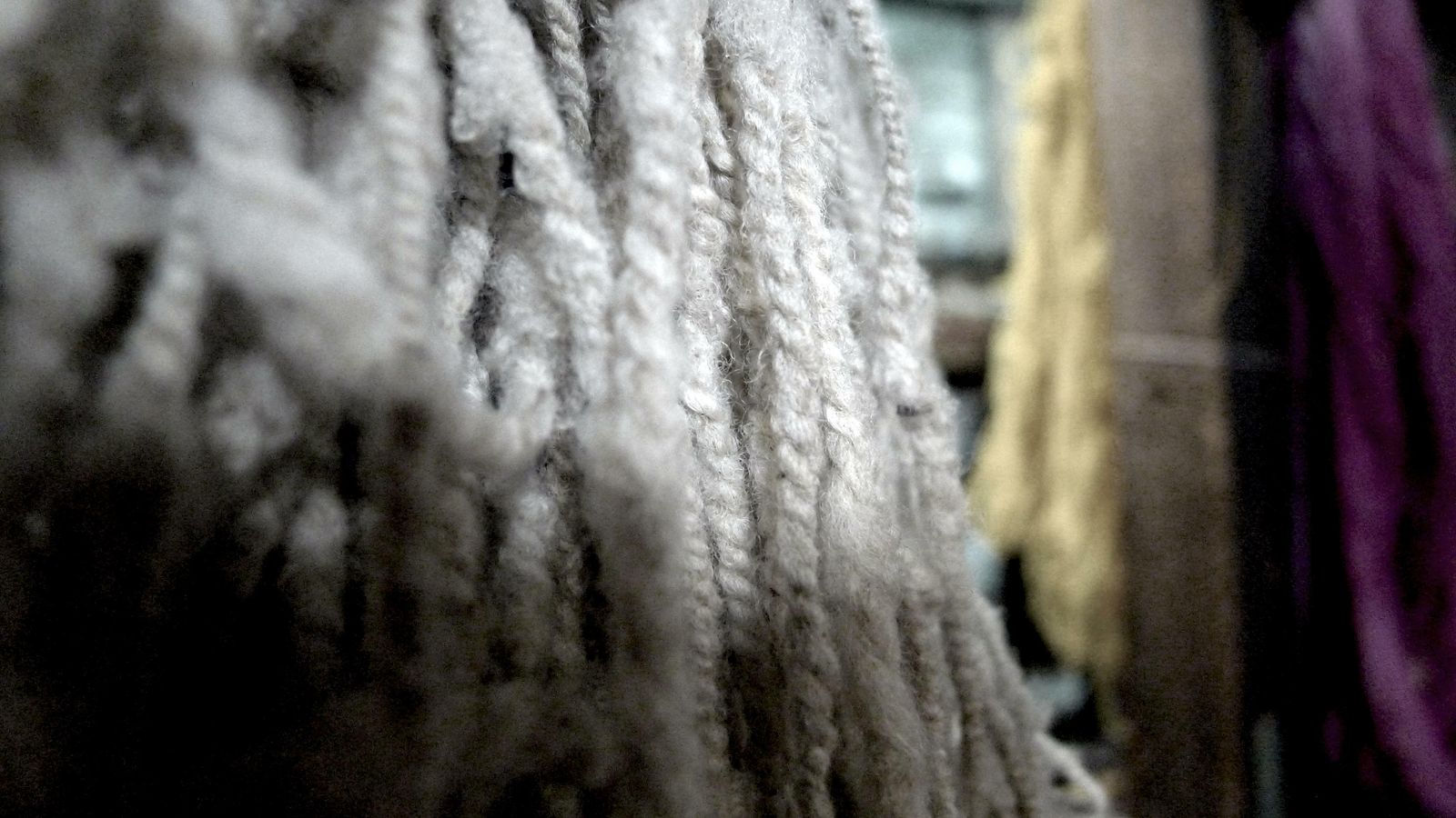 Lanas de un taller en Cucunubá, Colombia