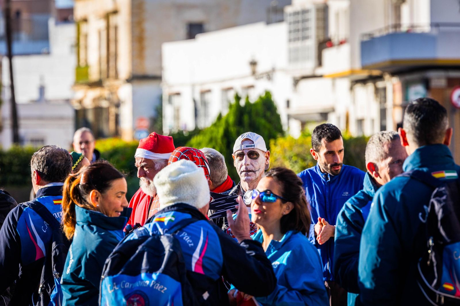 Gran ambiente en la Carrera Solidaria de la Divina Pastora en San Fernando