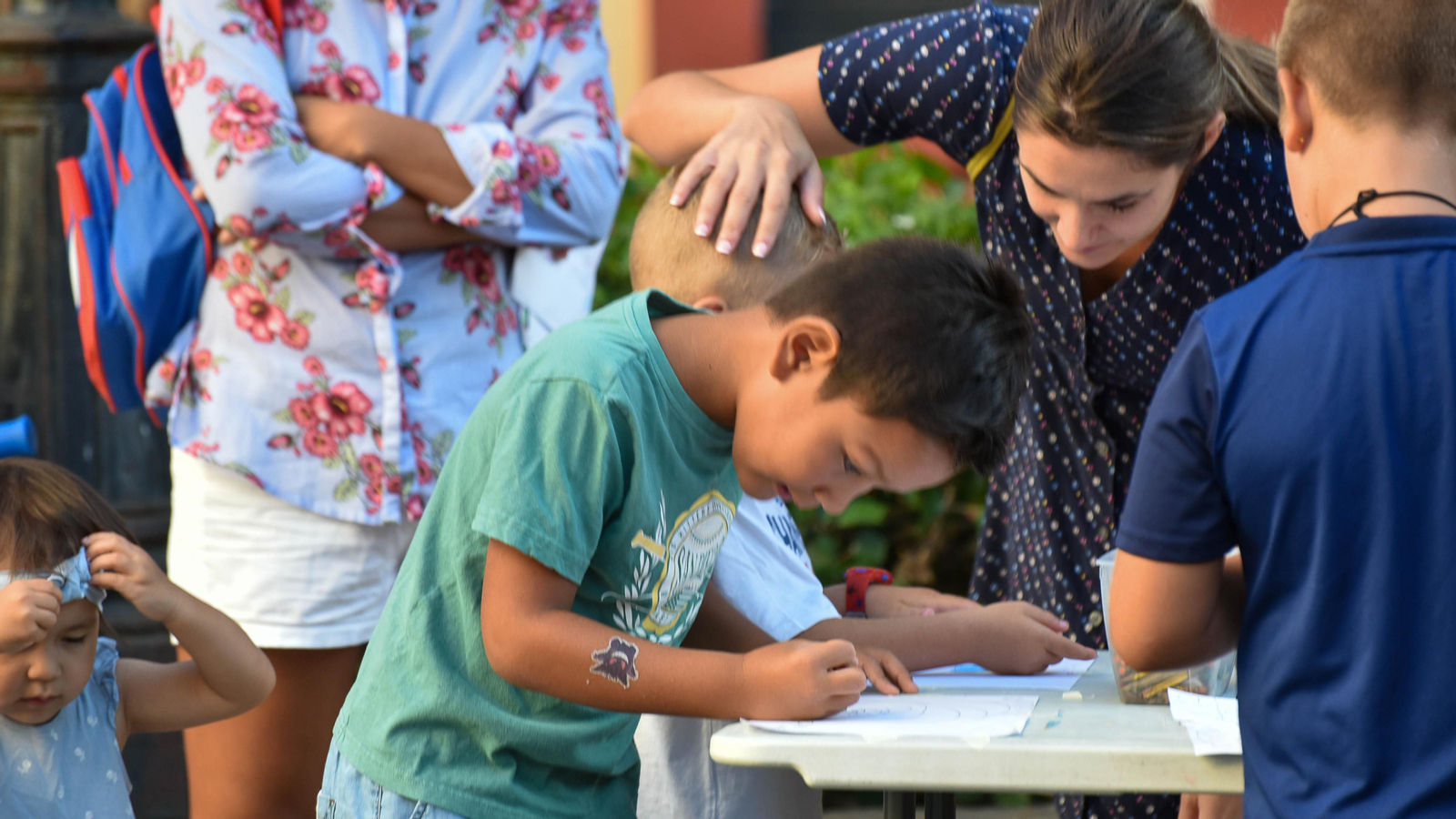 Las fotos del taller de dibujo para niños de la noche en blanco de La Línea