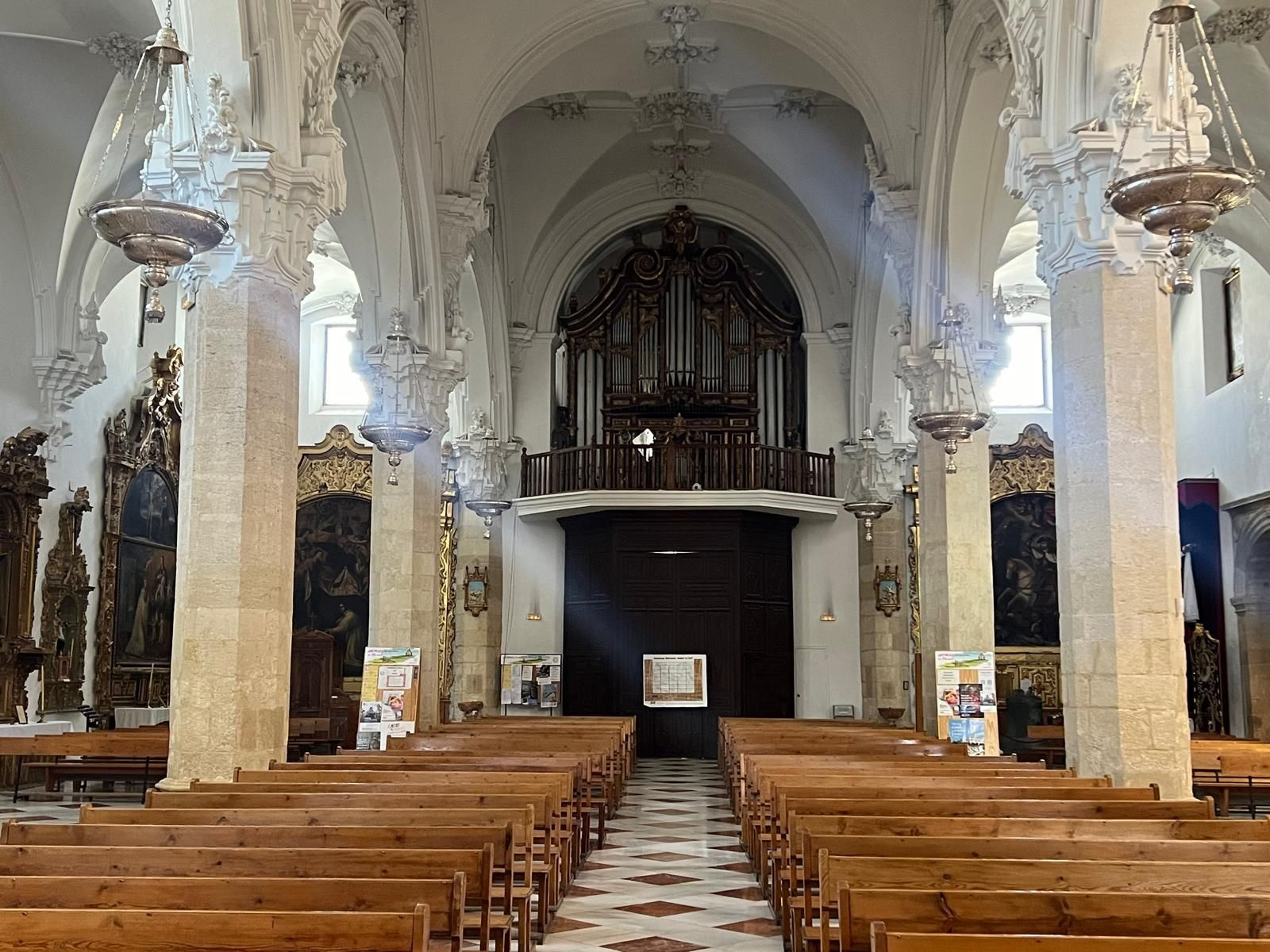 Un recorrido en imágenes por la parroquia de la Asunción de Priego de Córdoba