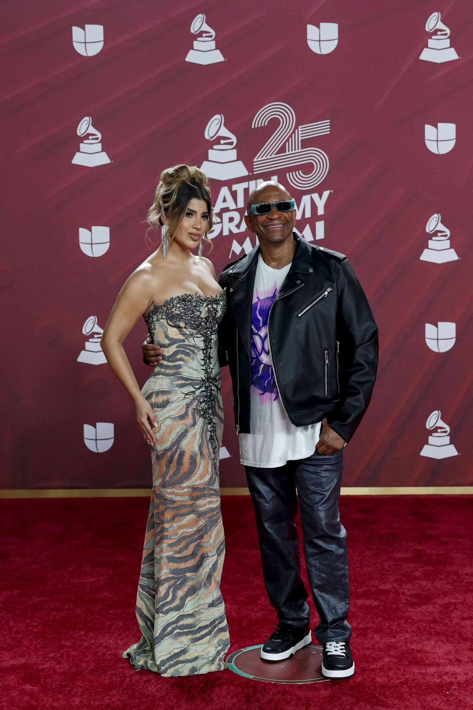 Todos los famosos, tendencias y curiosidades en la alfombra roja de la 25 edición de los Grammy Latinos