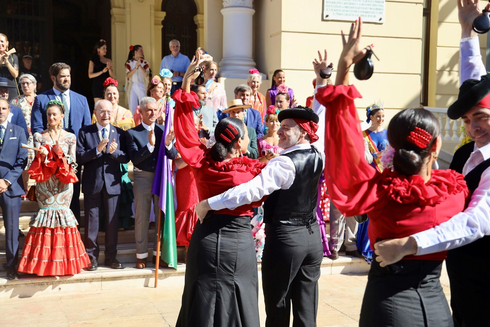 La salida de la Romería de la Feria de Málaga, rumbo al Santuario de la Victoria.