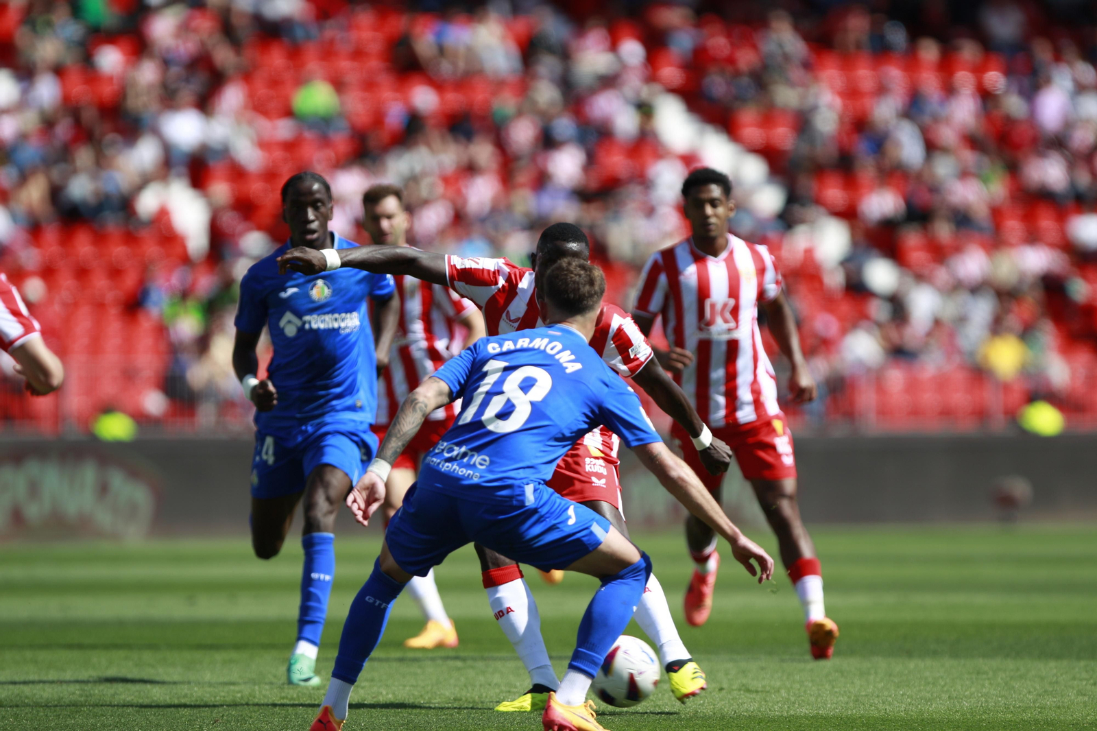 Las imágenes del triste descenso de la UDA ante el Getafe