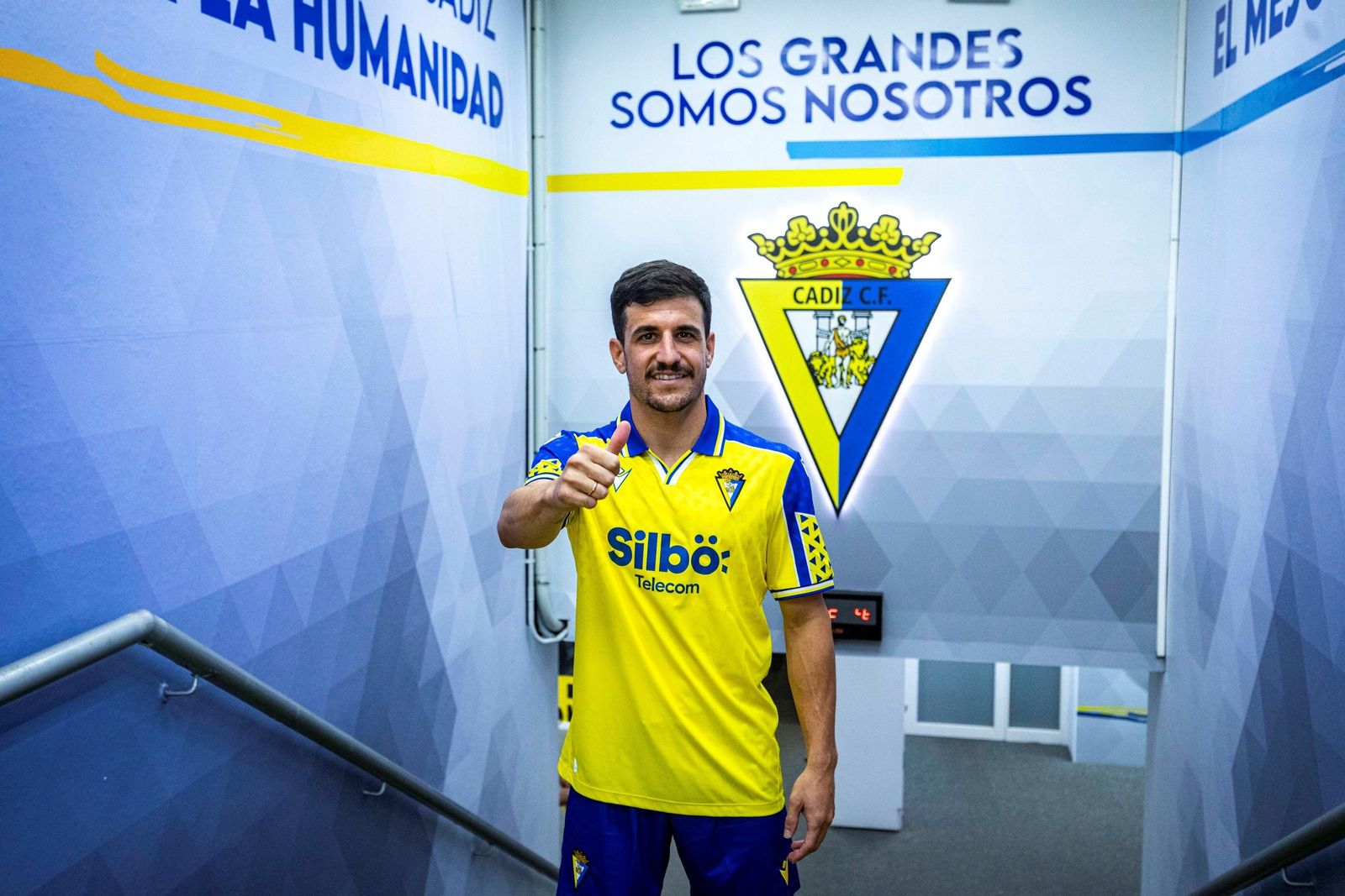 Matos cuando fue presentado en su segunda etapa en el Cádiz.