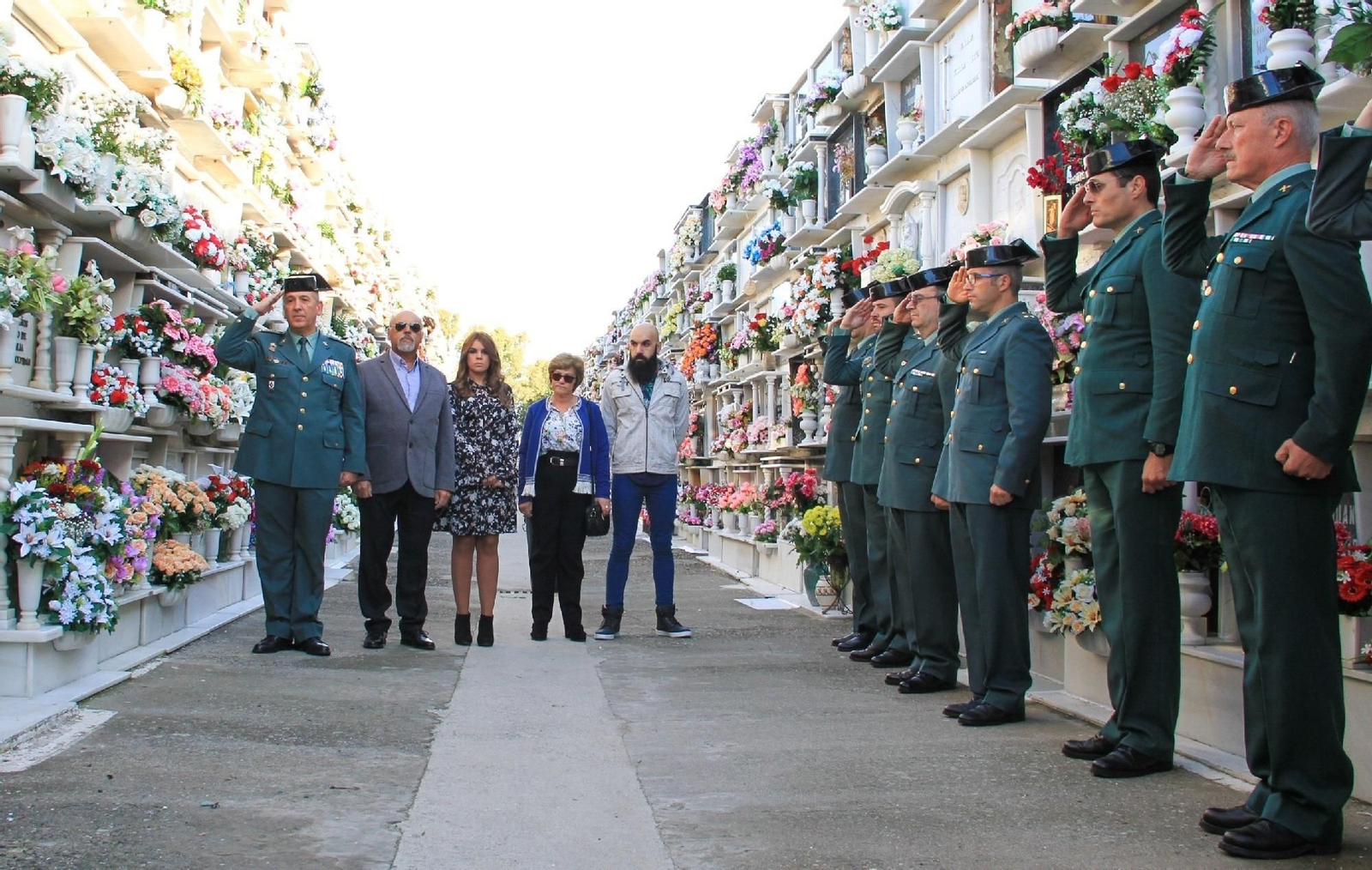 El acto por el Día de los Caídos en el cementerio de Algeciras. El acto por el Día de los Caídos en el cementerio de Algeciras.