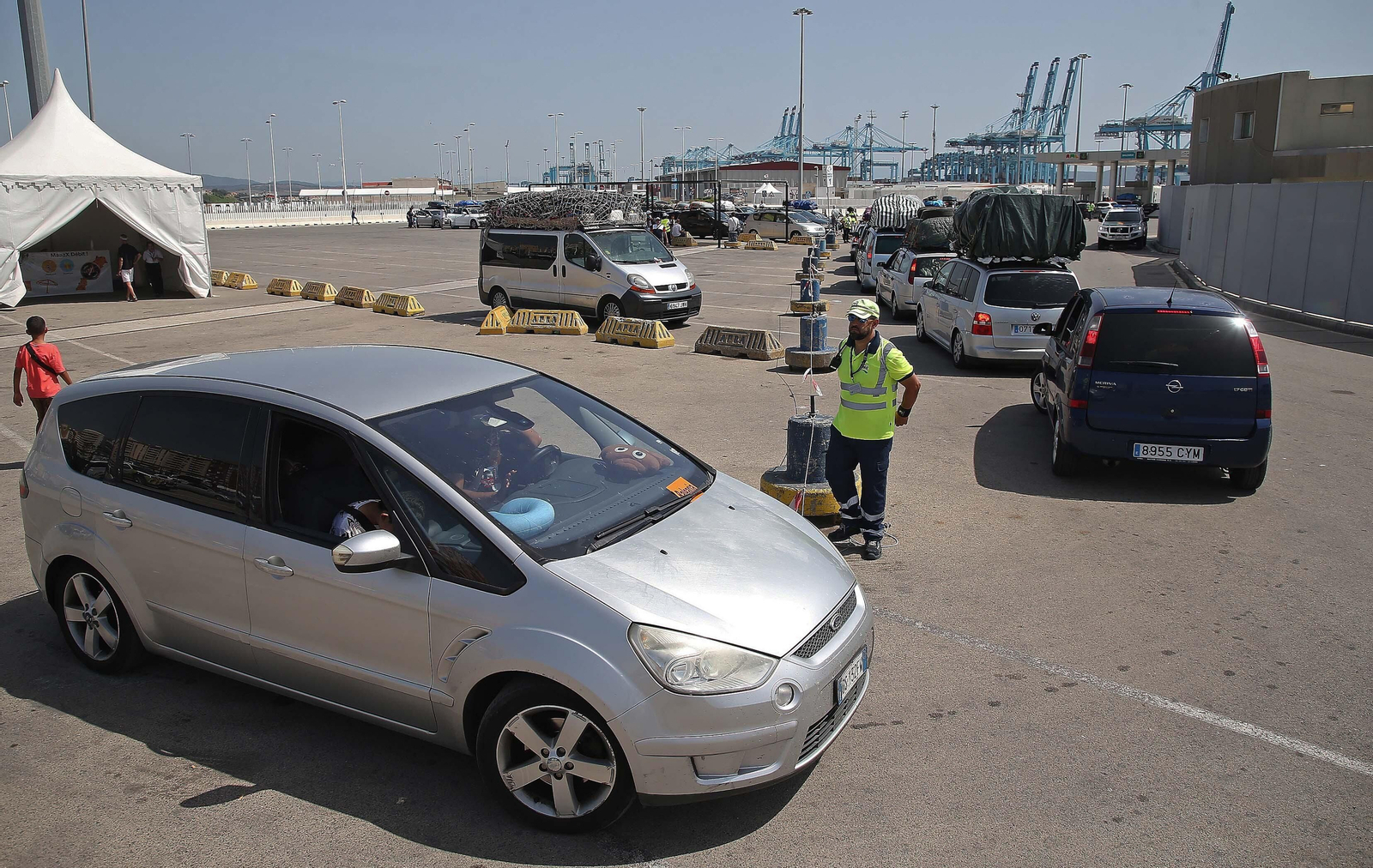 Fotos del domingo en la Operación Paso del Estrecho en Algeciras