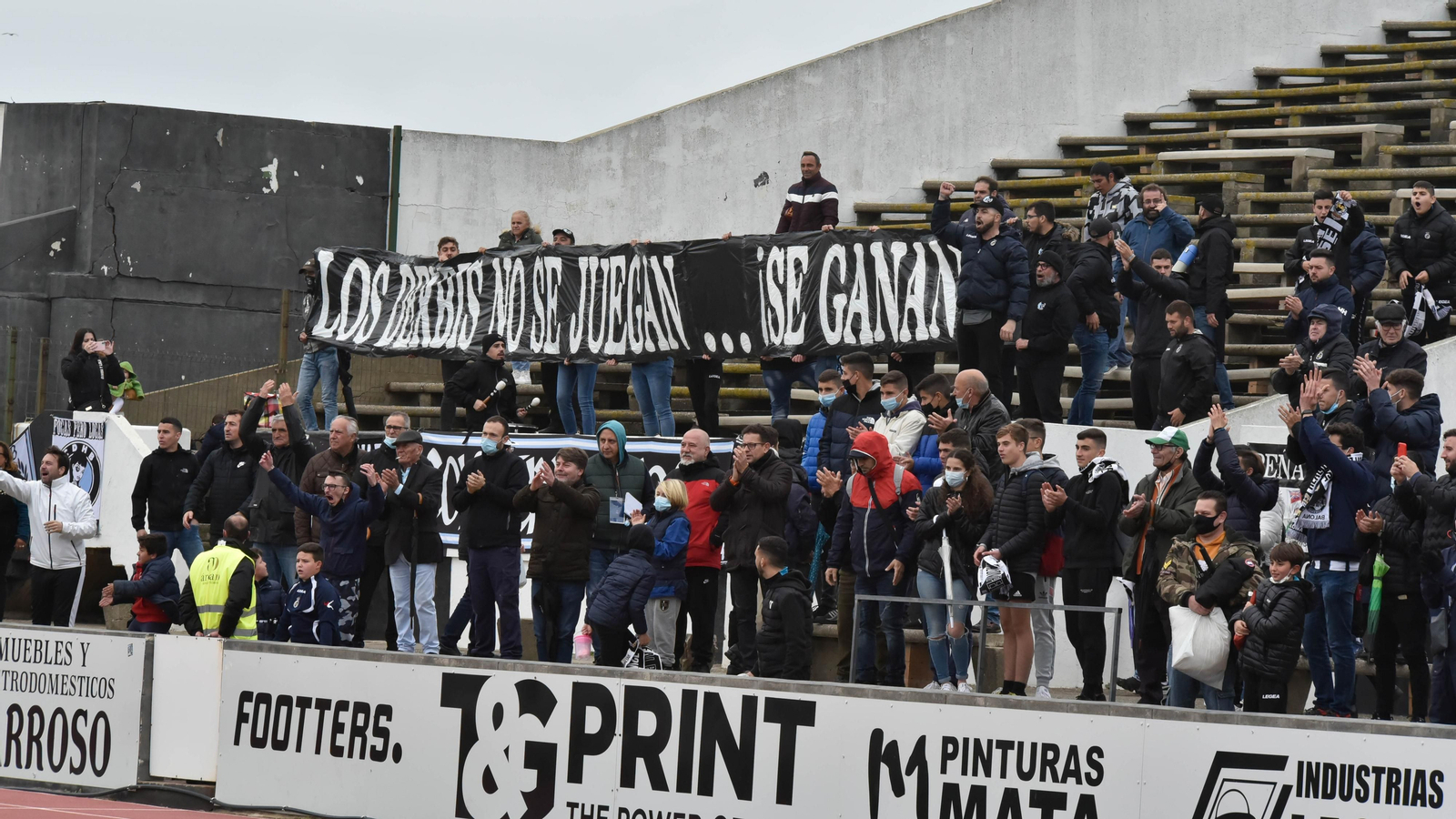 Las fotos de la victoria de la Balona sobre el Atlético Baleares (1-0)