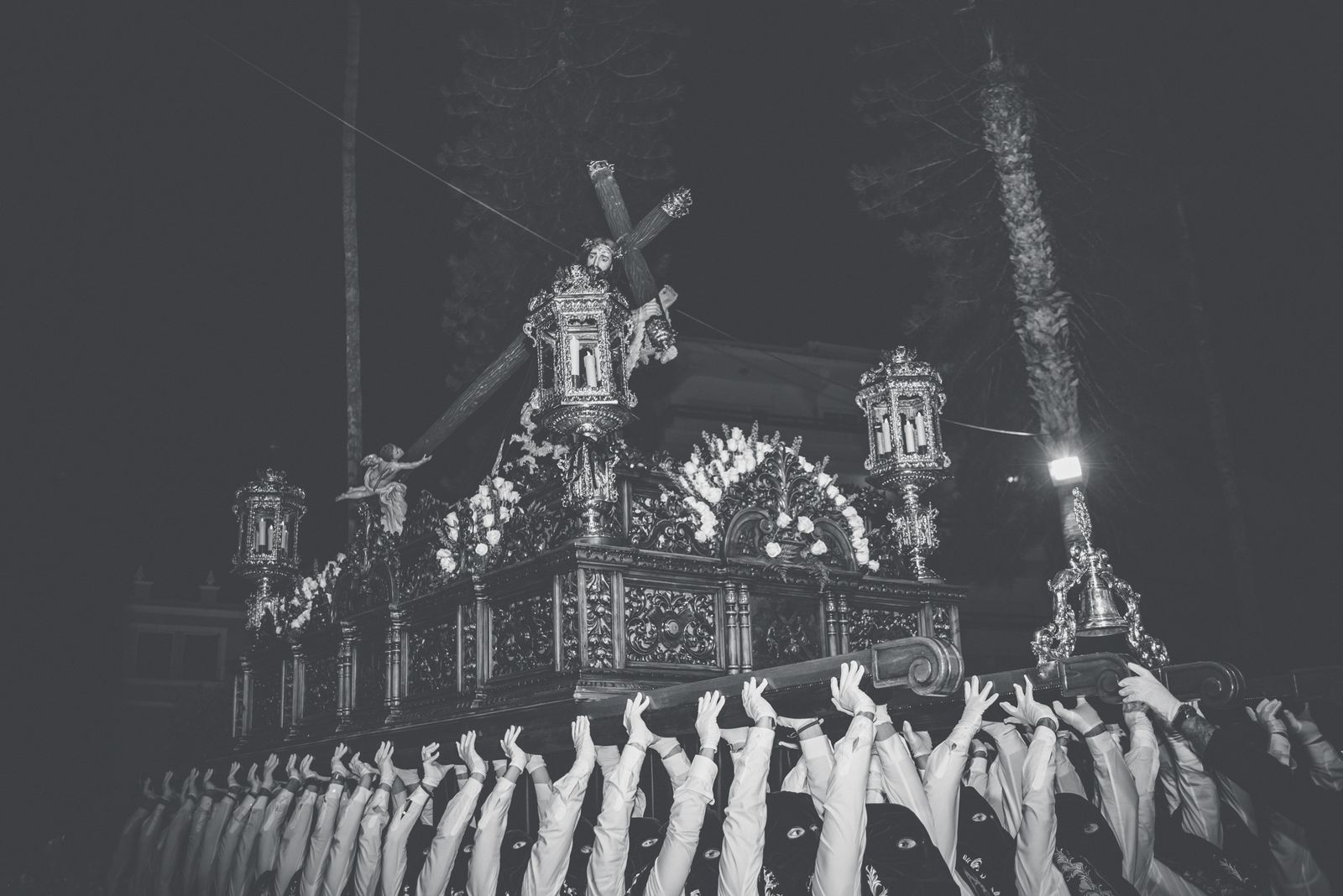 Imágenes de la procesión del Jueves Santo en Cuevas