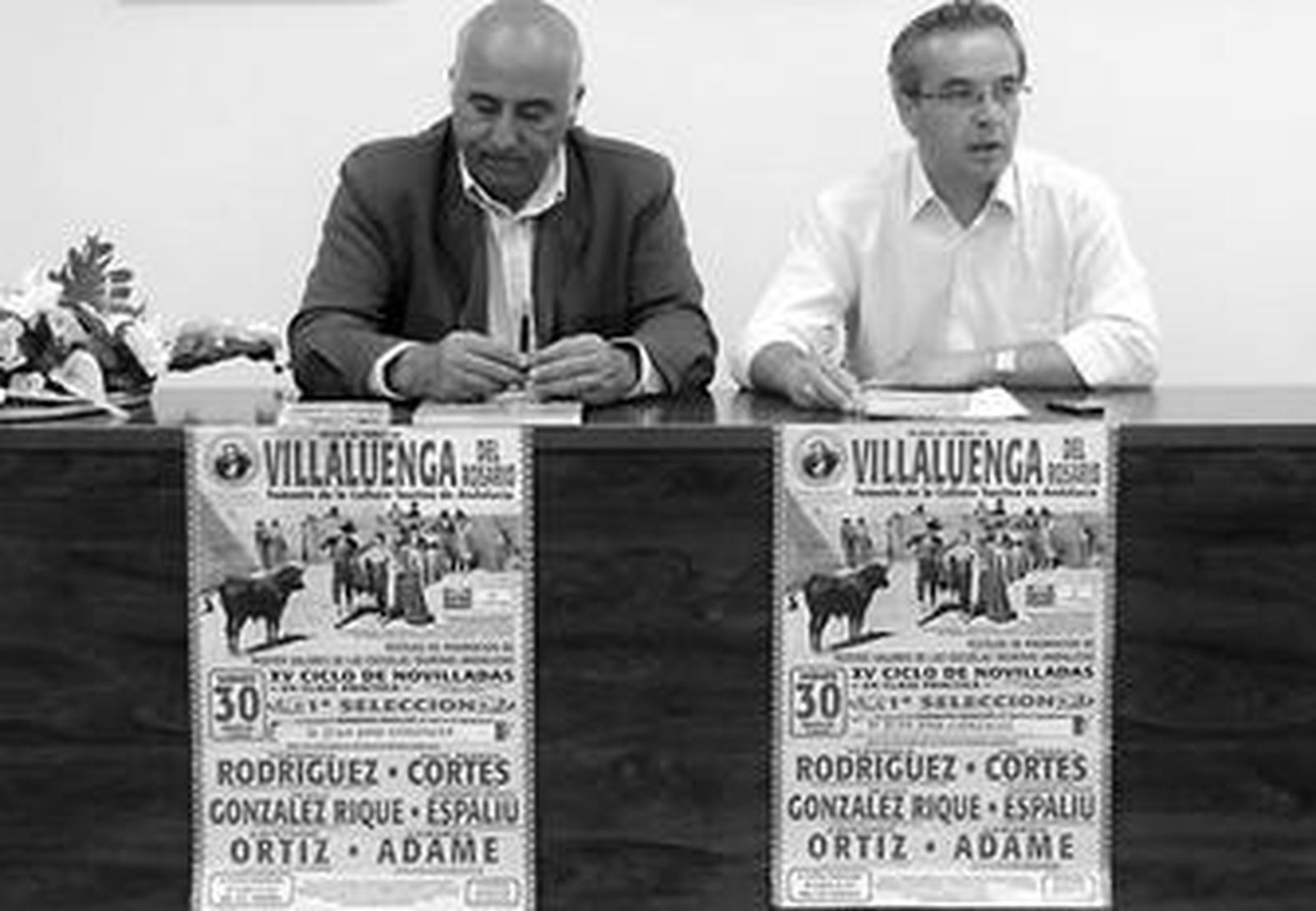 El alcalde de Villaluenga, Alfonso Moscoso, en la presentación del cartel.
