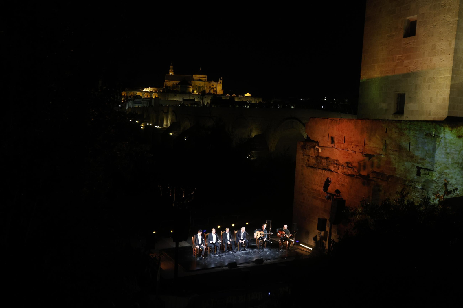 Las mejores imágenes de la Noche Blanca del Flamenco de Córdoba