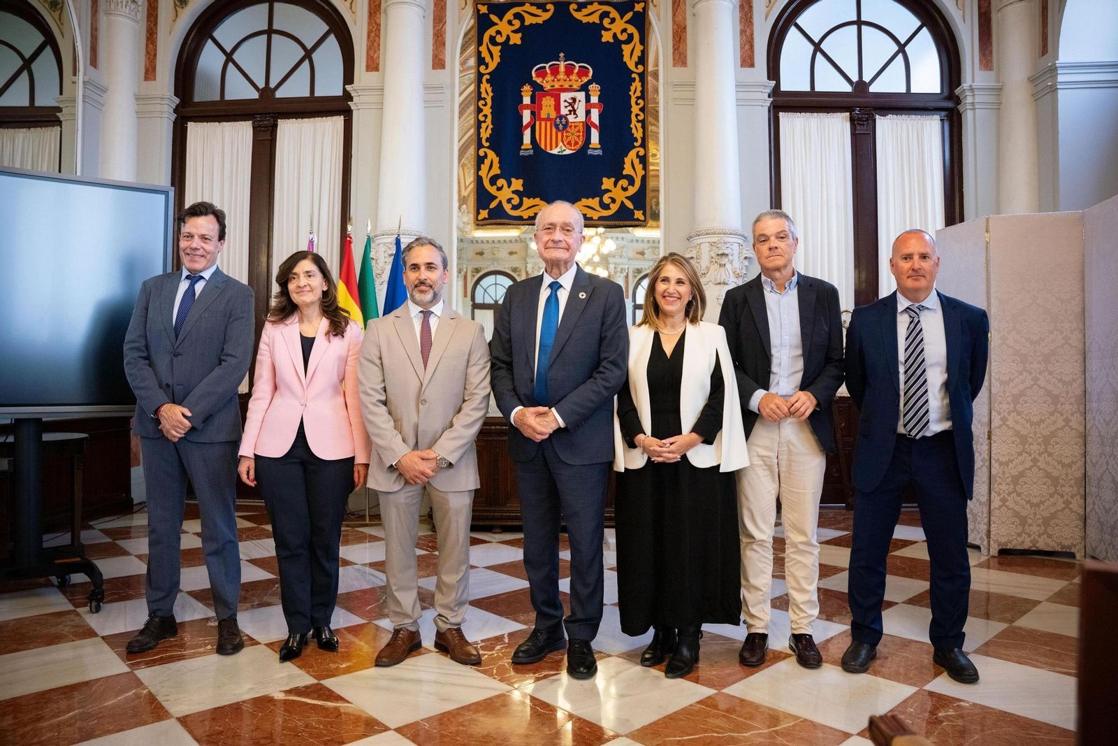 La presentación de las becas, este martes en el Ayuntamiento.
