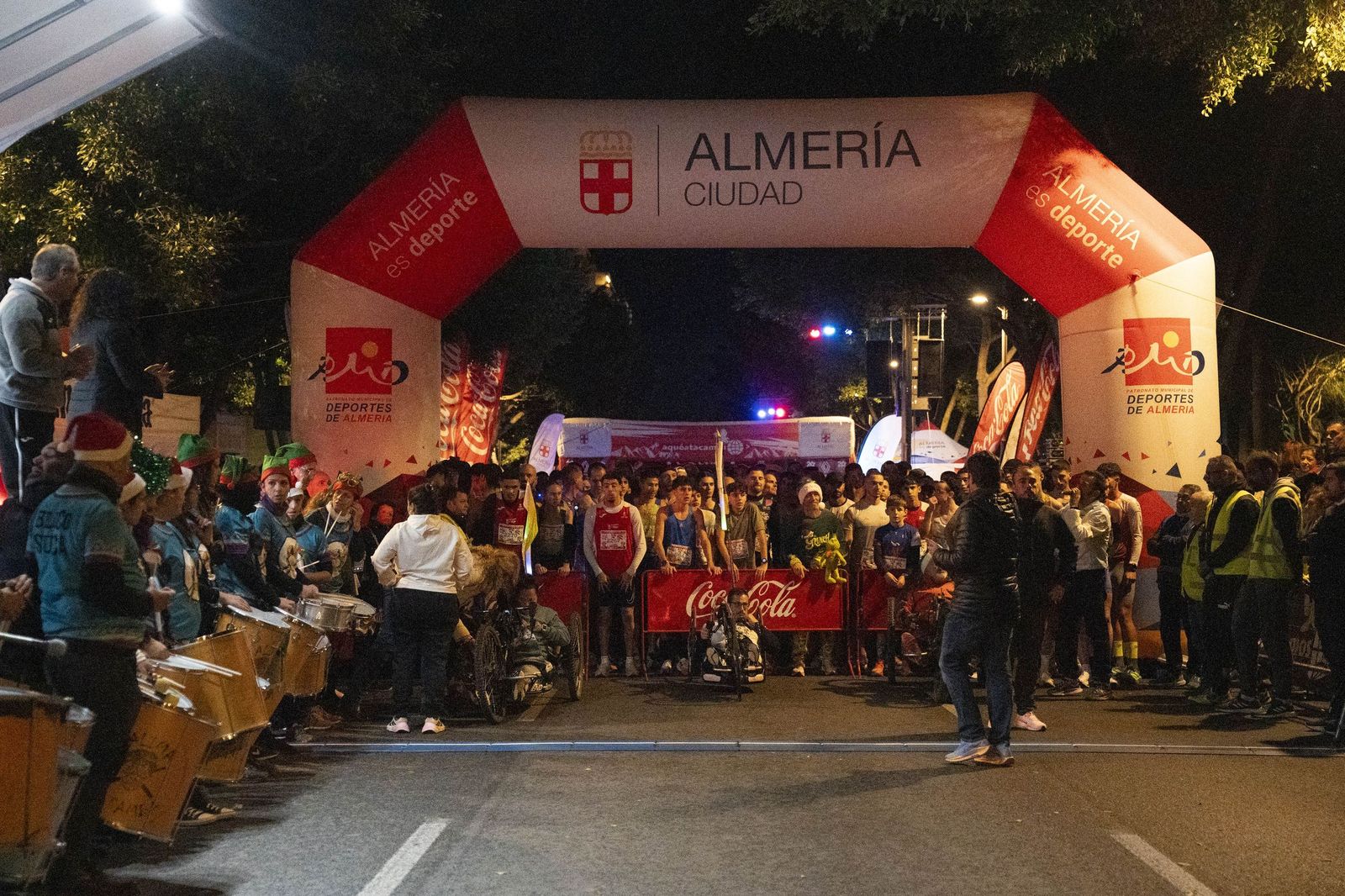 Almería corre y celebra su memoria olímpica en una San Silvestre de récord