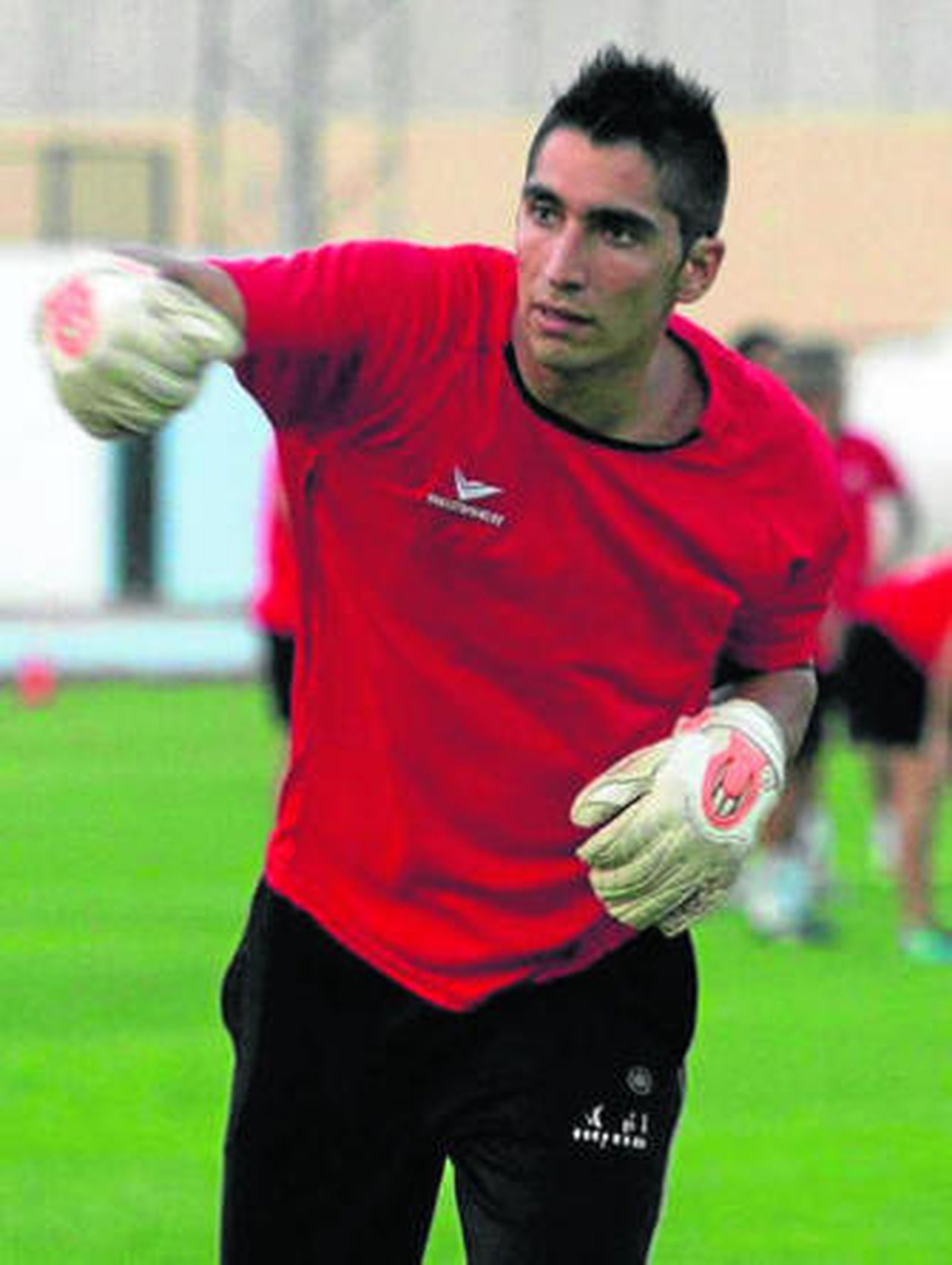 Borja Valadés, en un entrenamiento con el San Roque.