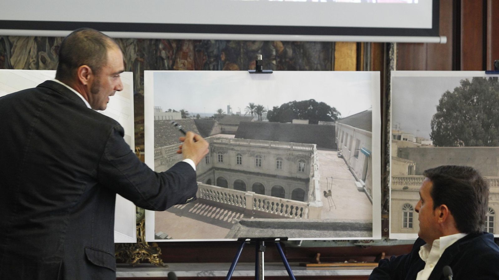 Un momento de la explicación del proyecto.
