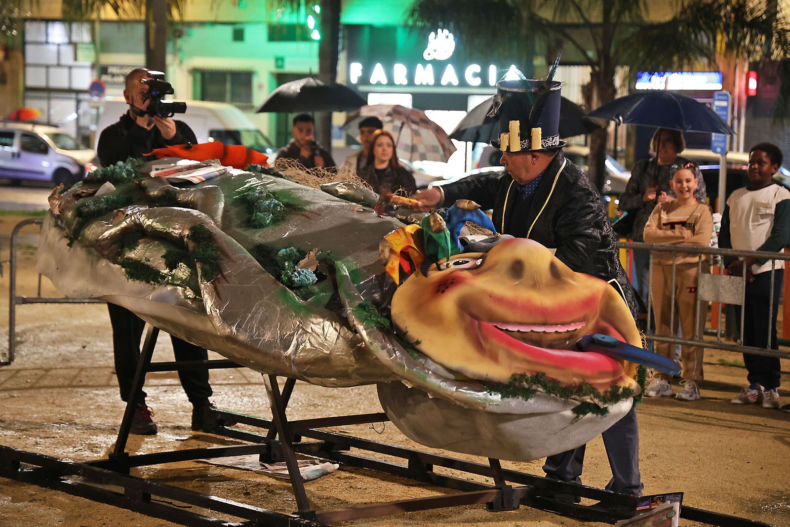 Imágenes de la quema del choco en Huelva