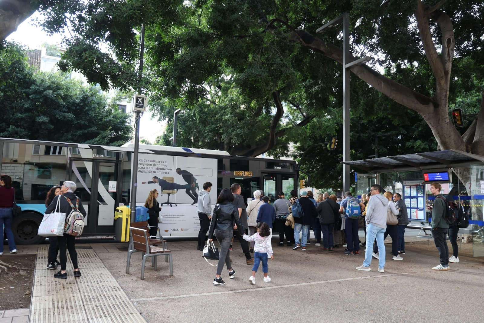 La huelga de autobuses en Málaga en imagenes