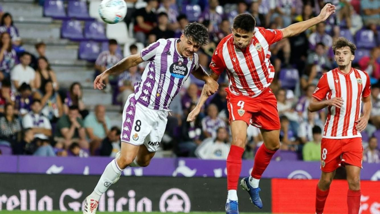 Nelson Monte, en una de las ocasiones del equipo en la primera parte.