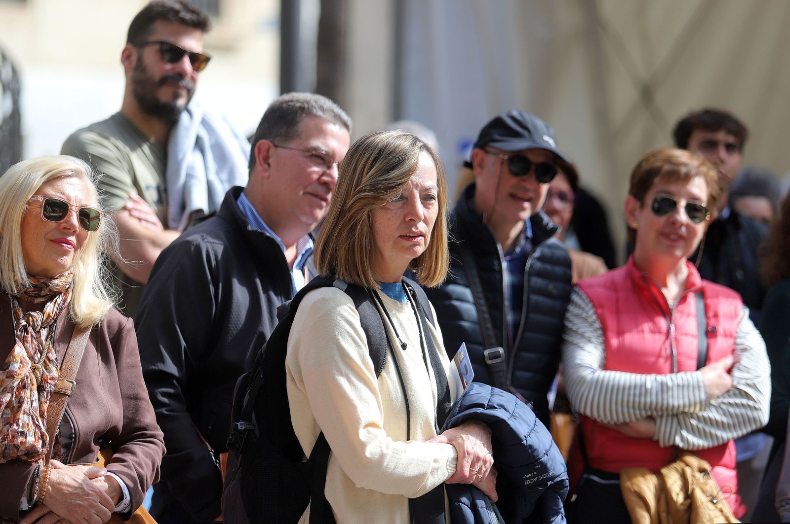 Imágenes del ambiente en la mañana de carnaval en Huelva