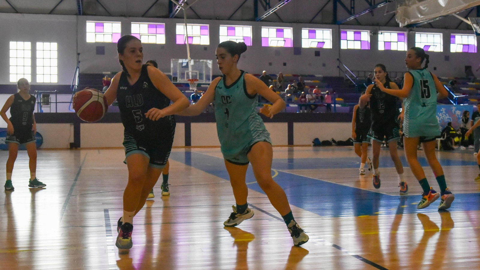 Las fotos de la ultima jornada del Andaluz infantil femenino de baloncesto en La Línea