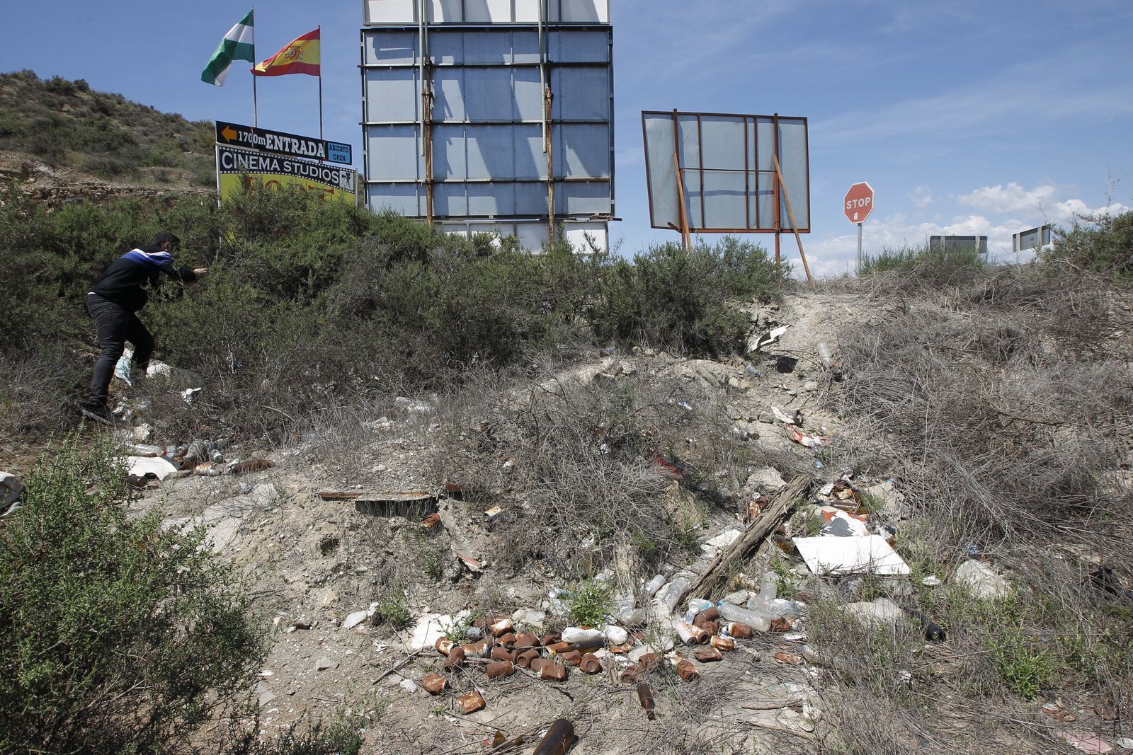 Fotogalería basura en el Desierto de Tabernas