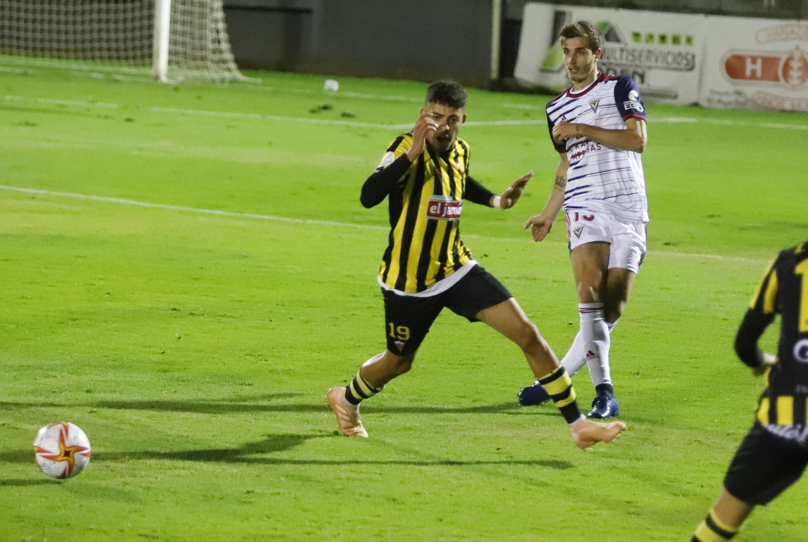 Imágenes del encuentro de Copa del Rey entre el San Roque de Lepe y el Mirandés