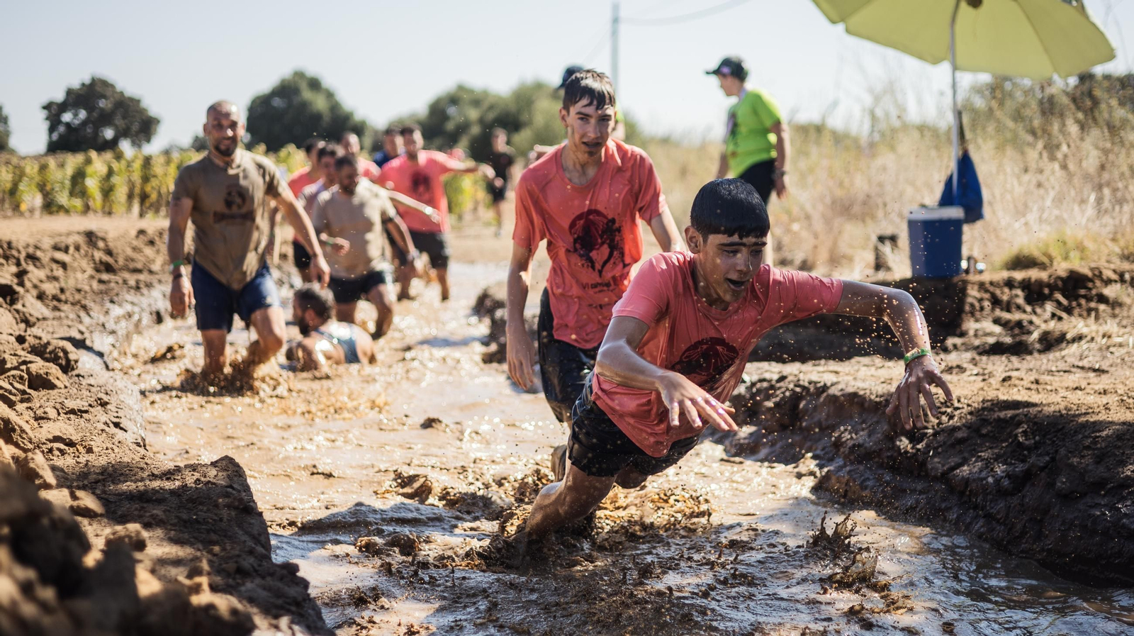 Búscate en la Carrera del Barro de La Barca de la Florida 2024